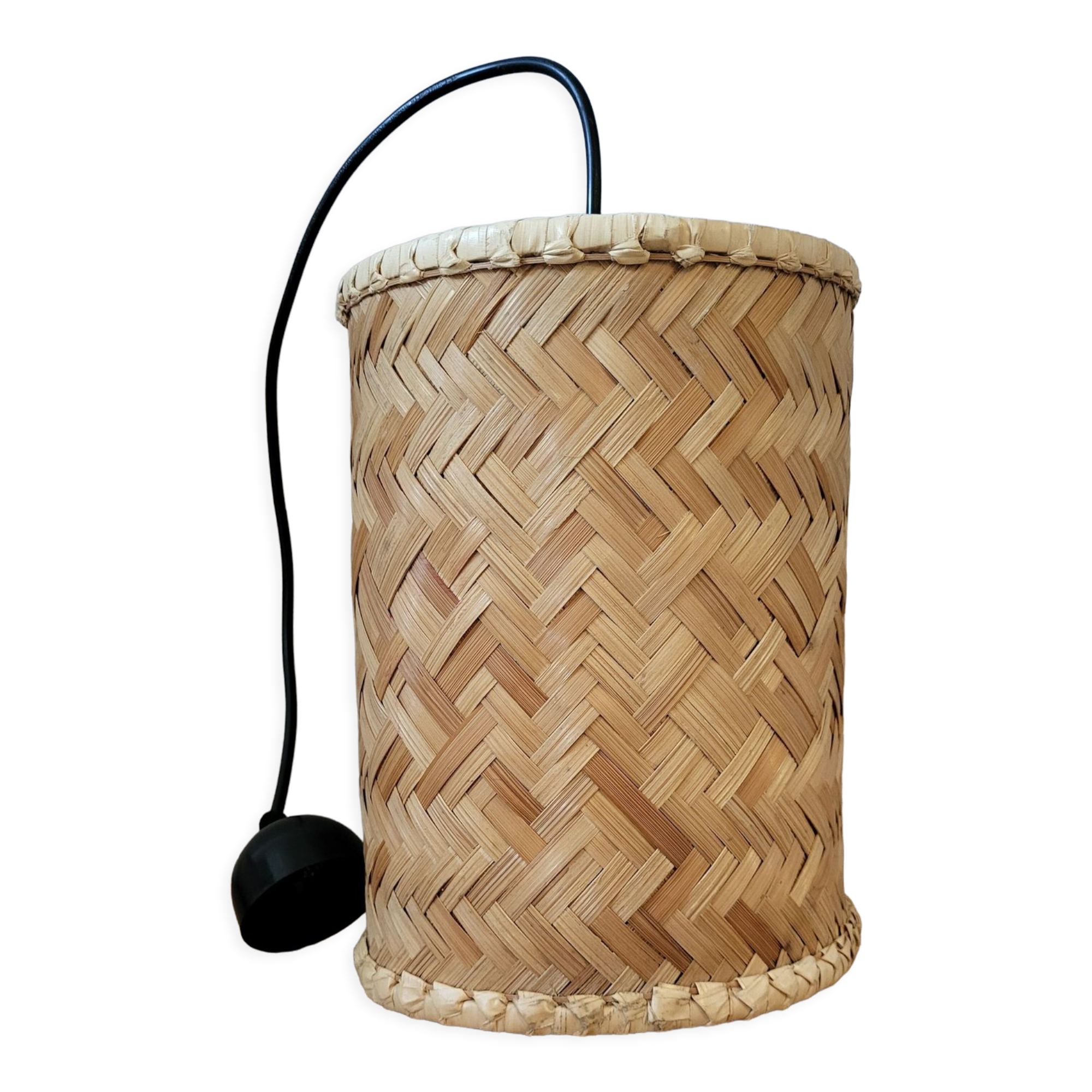 Braided wicker suspension