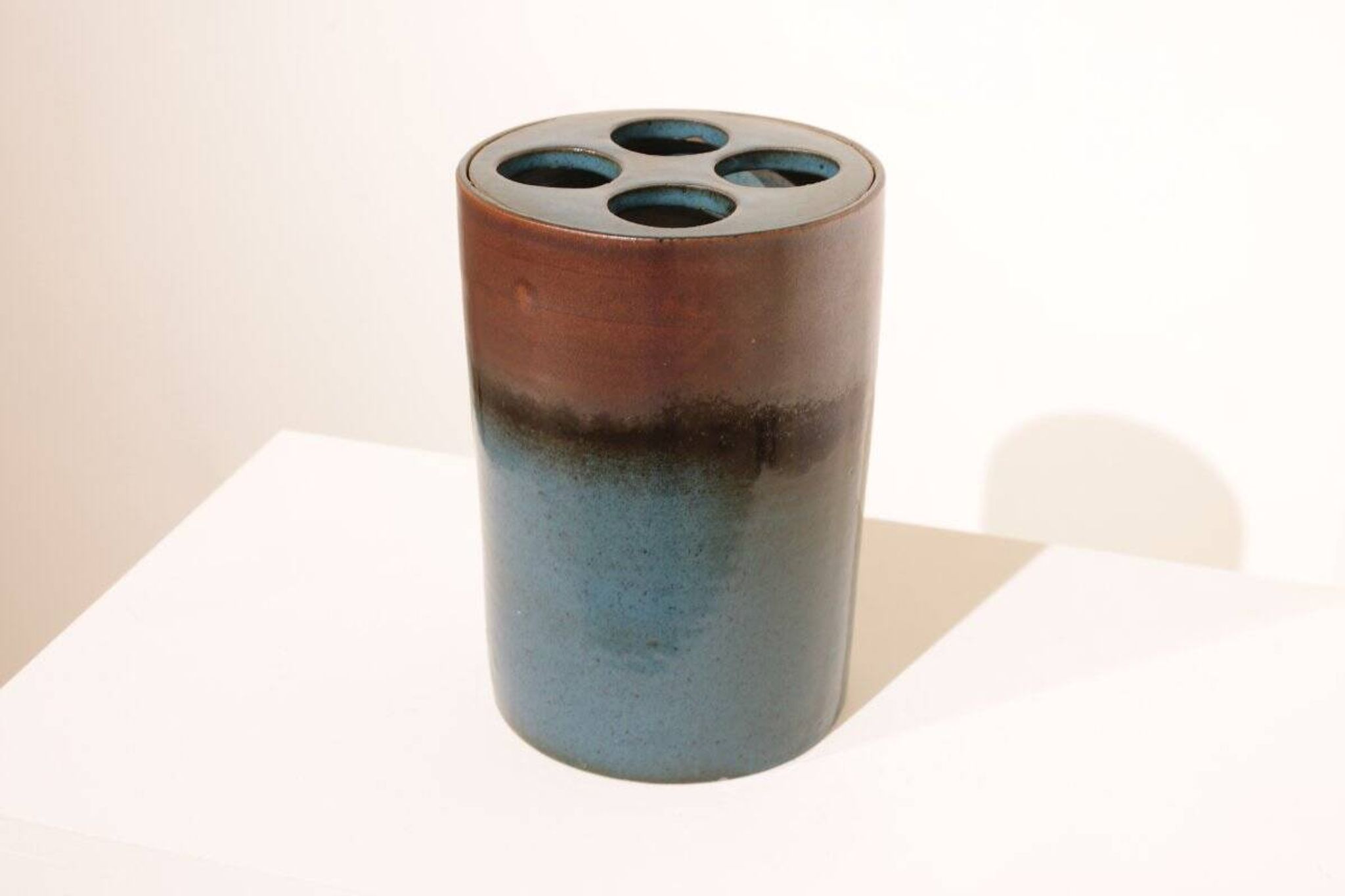 Important vase pique fleurs en grès de Charles Gaudry (1933-1980)