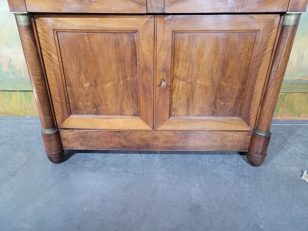 Buffet deux corps Empire en noyer