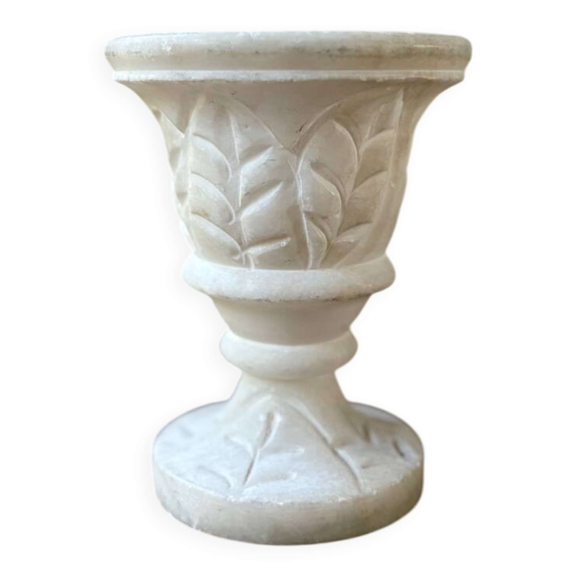 Vase en albâtre sculpté vintage