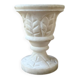 Vase en albâtre sculpté vintage