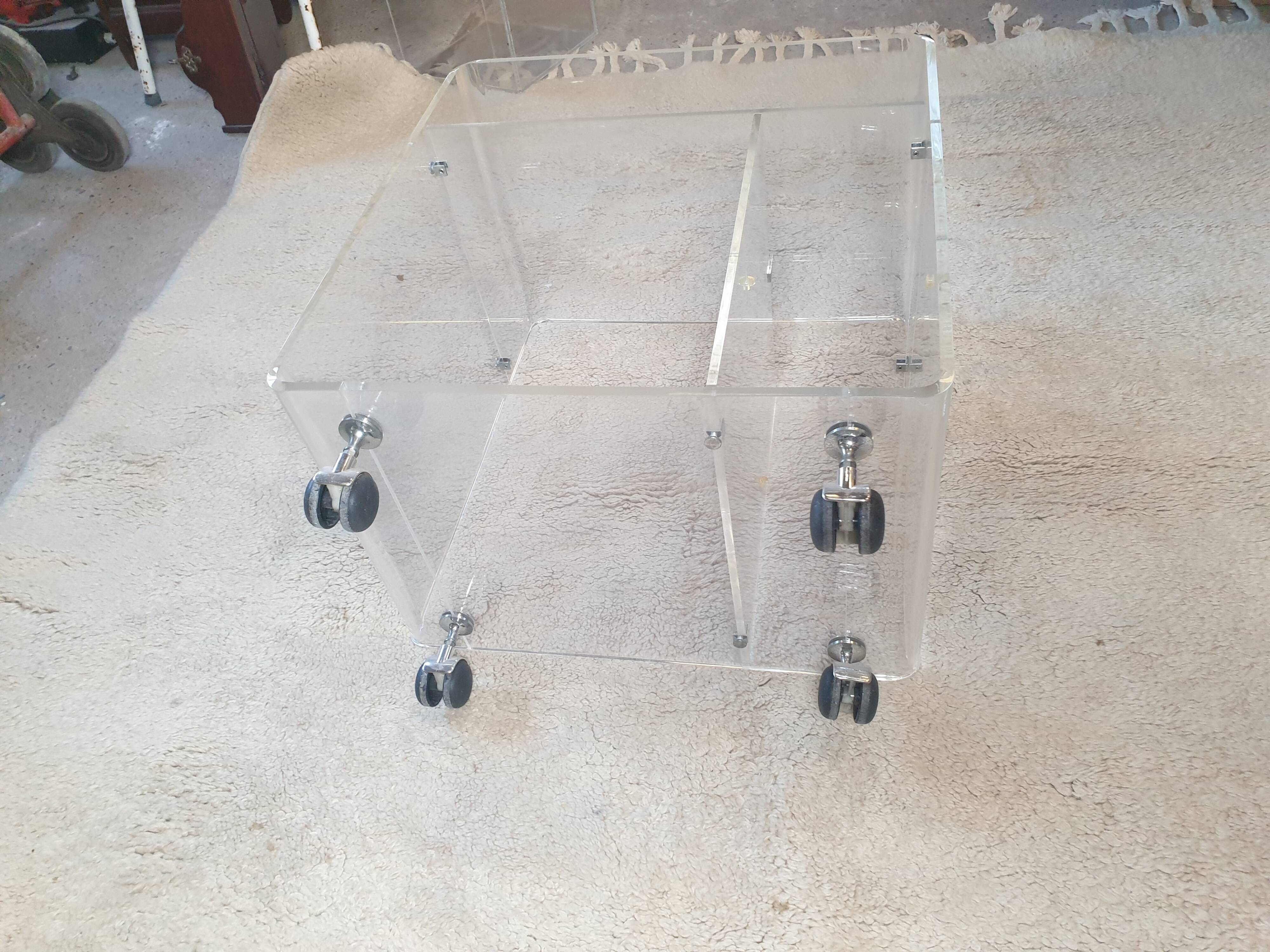 Storage cabinet on castor plexiglas David Lange