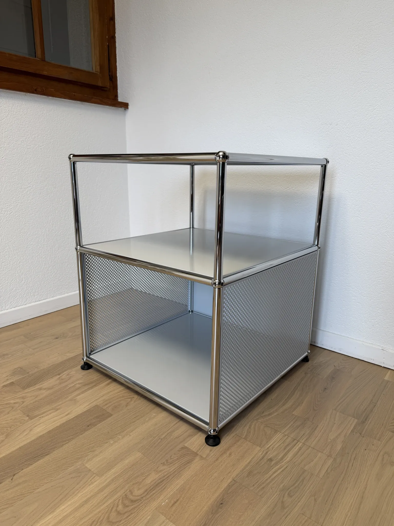 Meuble d’appoint USM Haller en Gris Clair