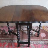 Farmhouse patinated extendable dining table in oak with carved edge, 1900