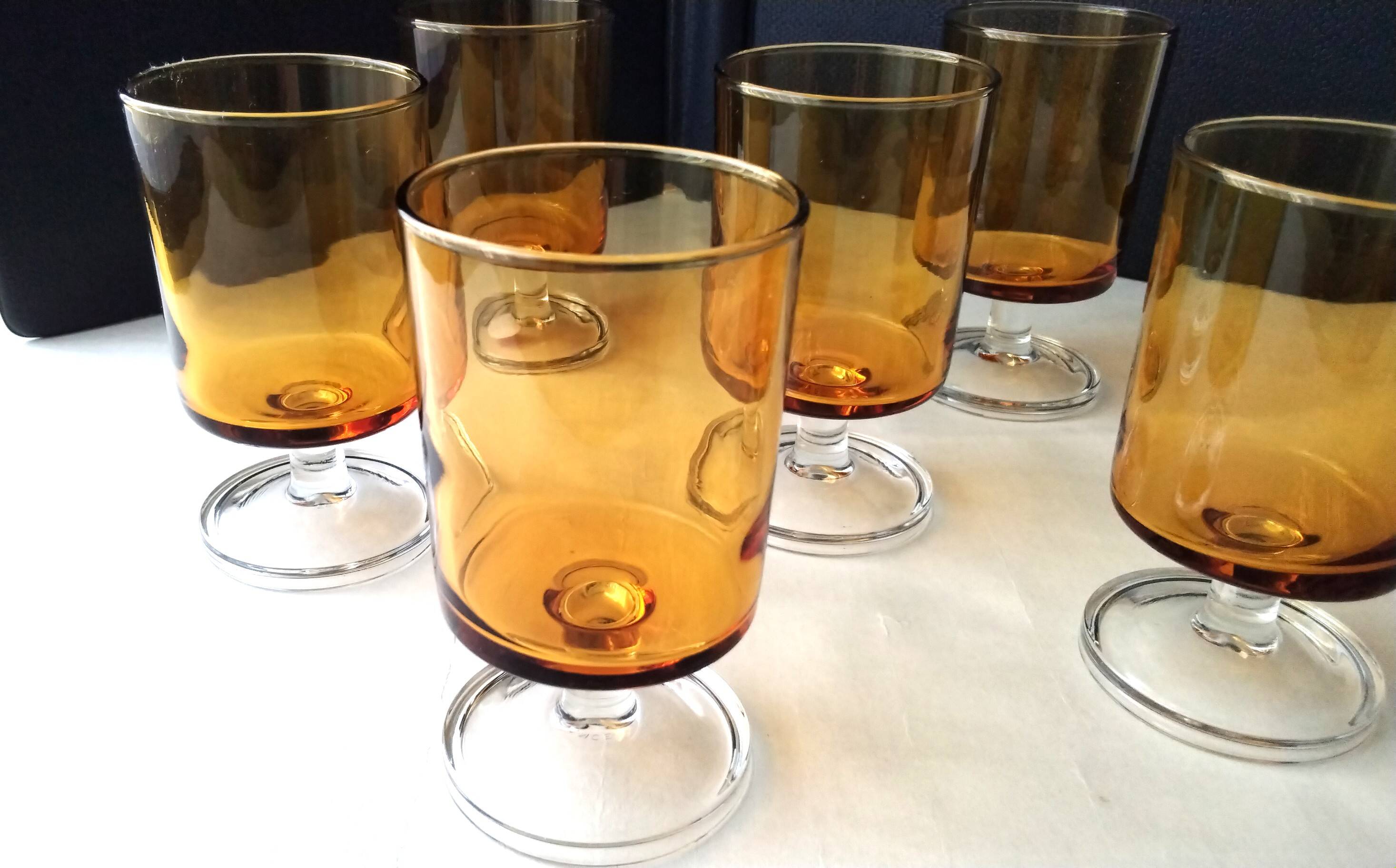 6 Luminarc wine glasses Amber colour