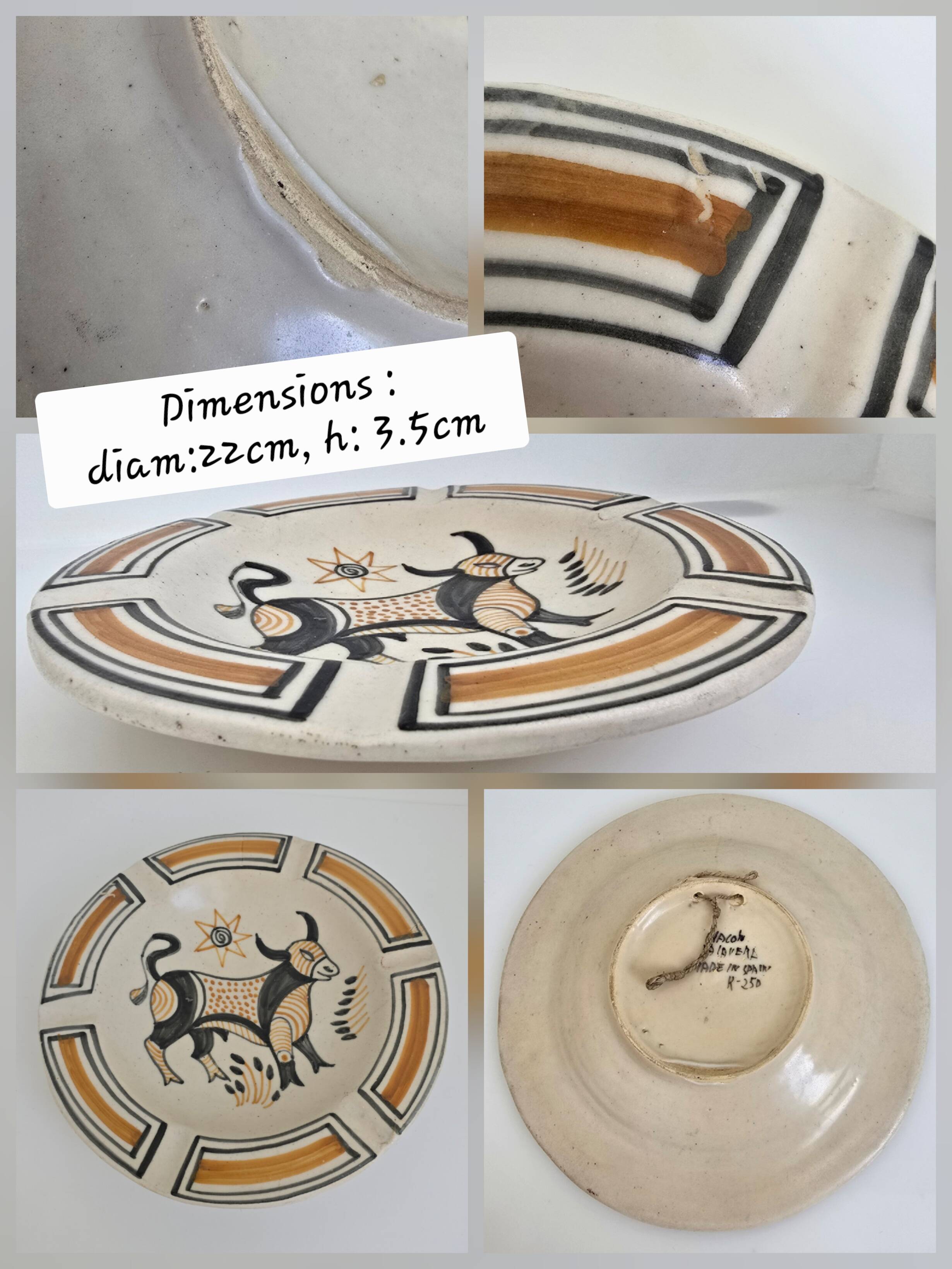 Wall plate in Talavera pottery, Iberian bull, Spain 1960s
