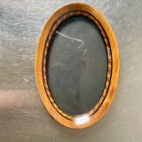 Cadre ovale antique en bois avec incrustation en intarsia 15,5 cm x 10 cm