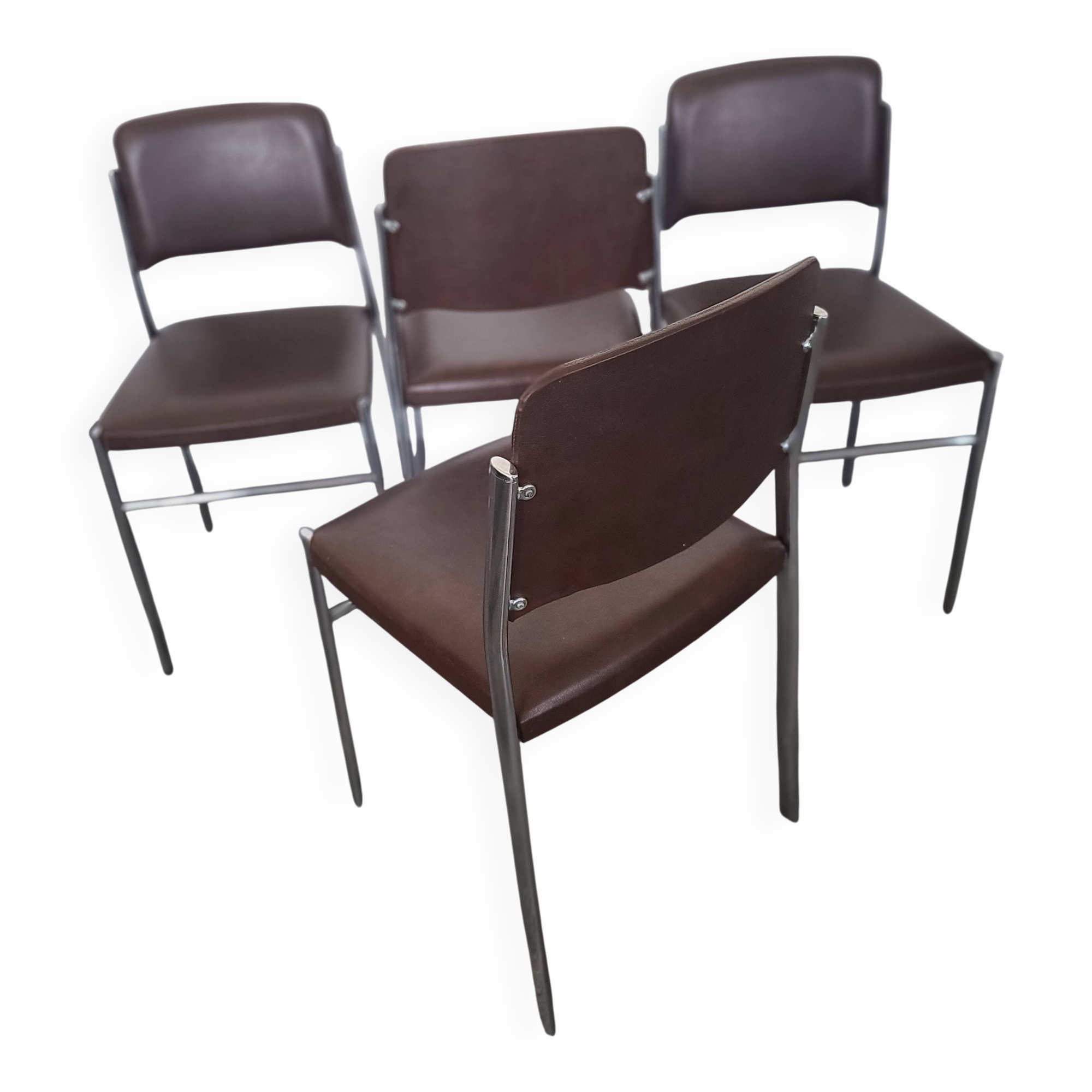Lot de 4 chaises fauteuil en skaï marron année 1970