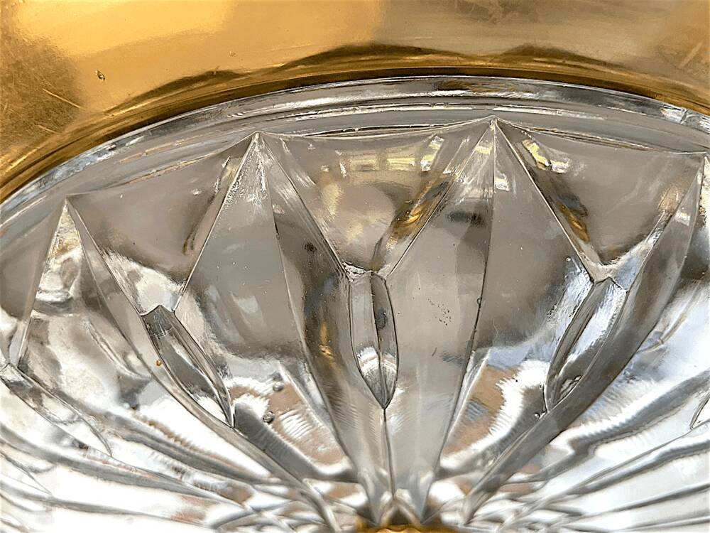 Retractable metal and  glass pull down pendant