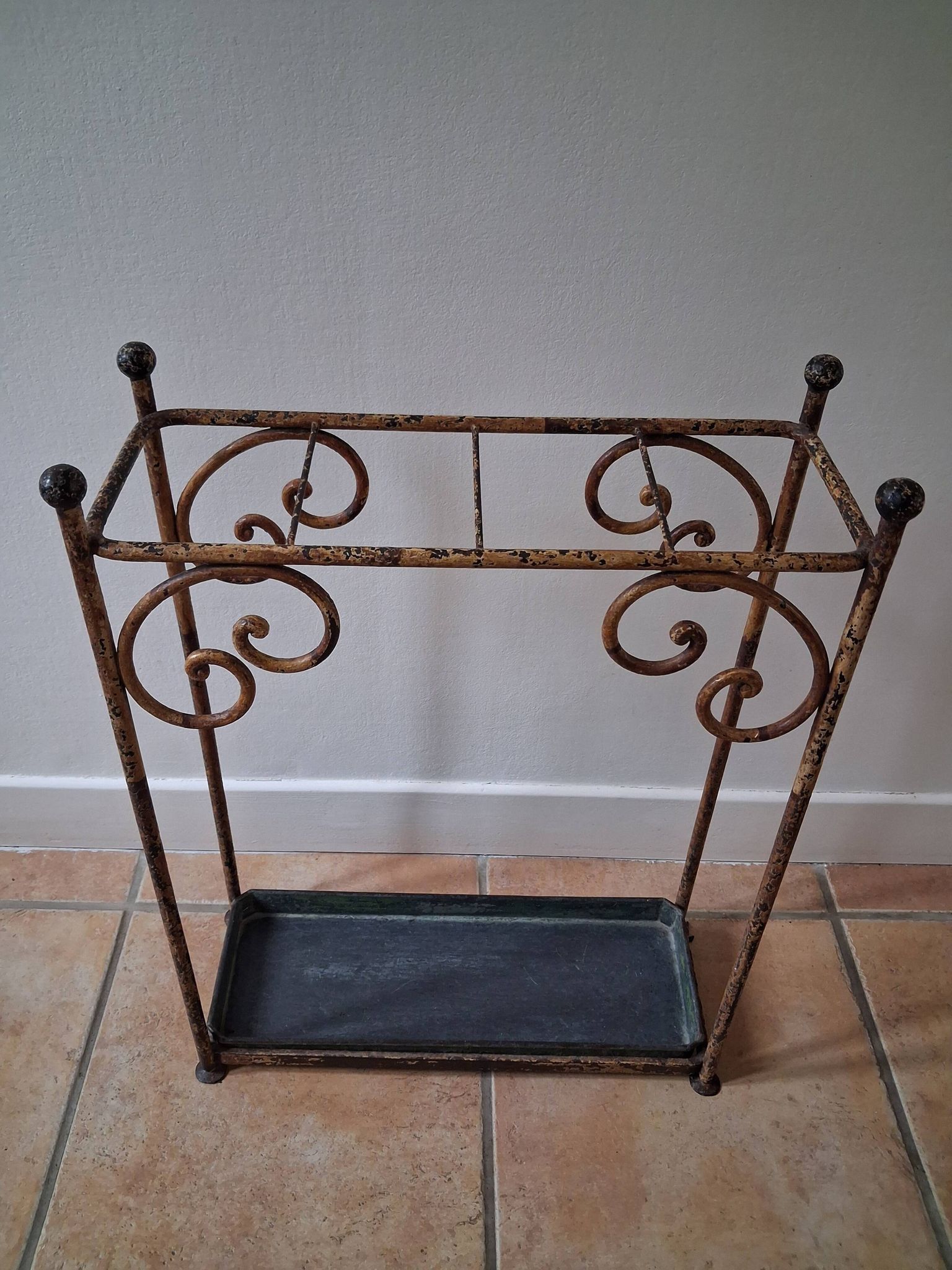 Umbrella stand