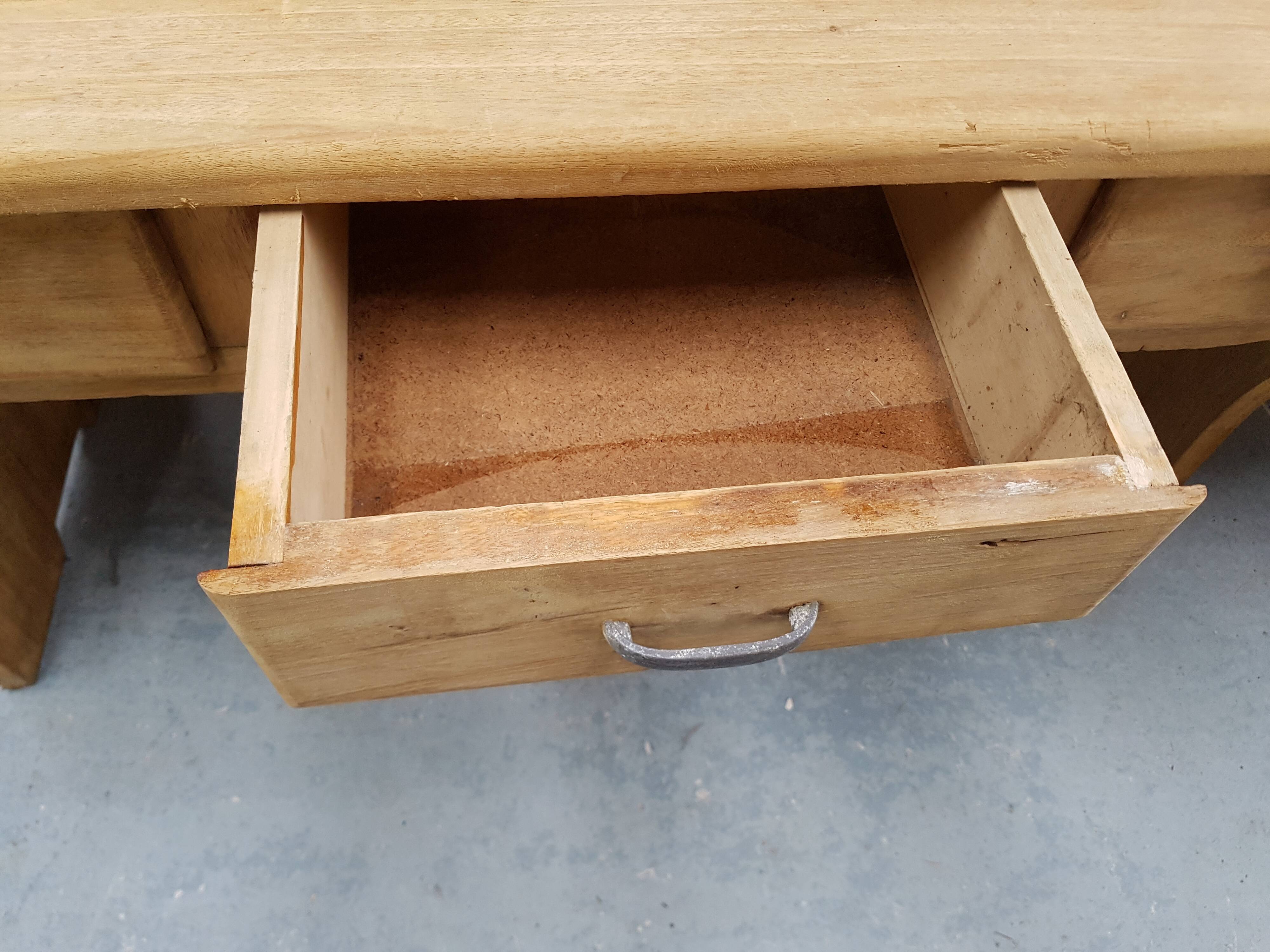 Table de couvent