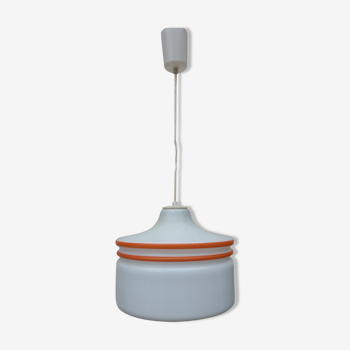 Suspension en opaline blanche et orange.