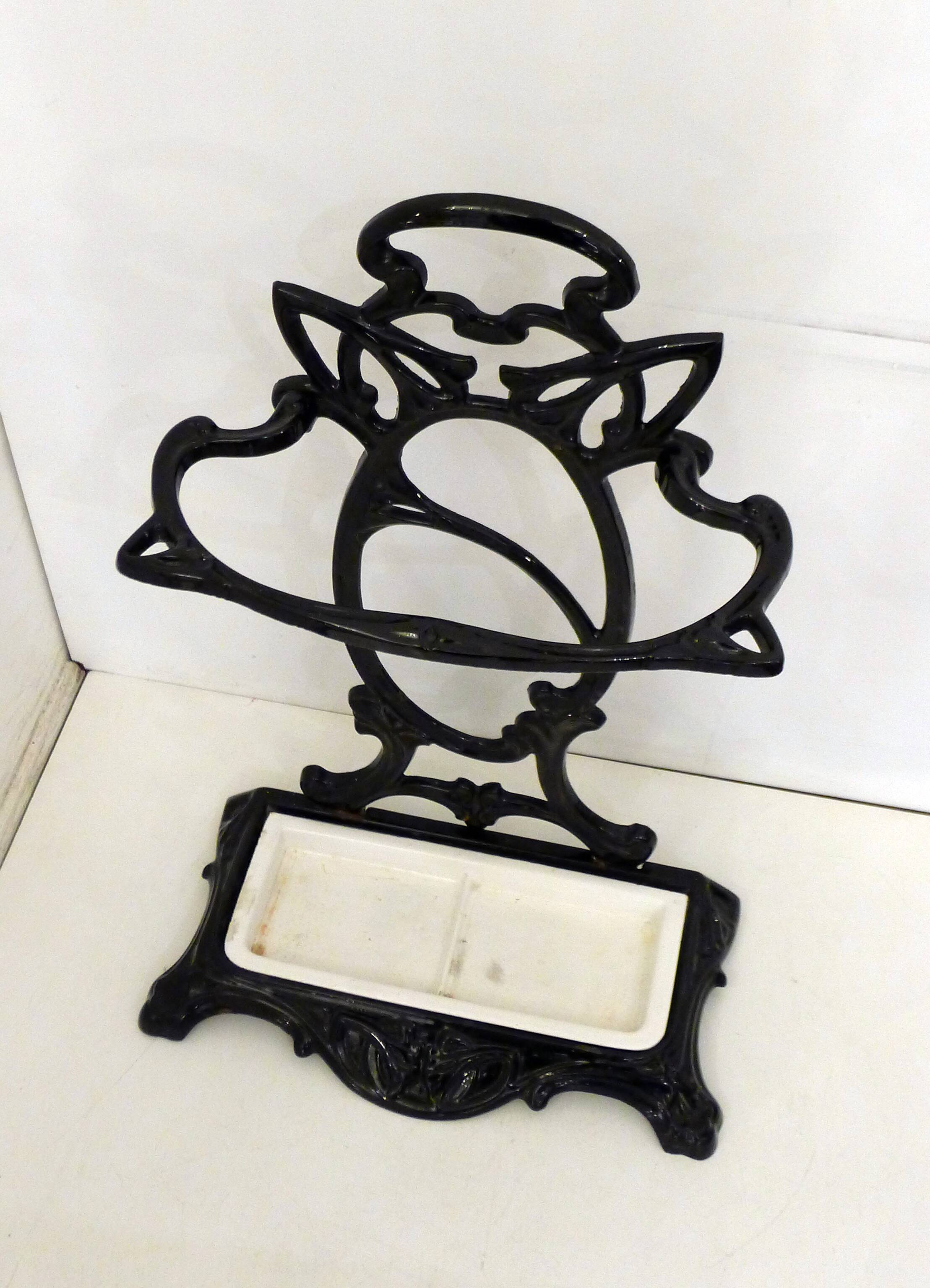 Enameled cast iron umbrella stand