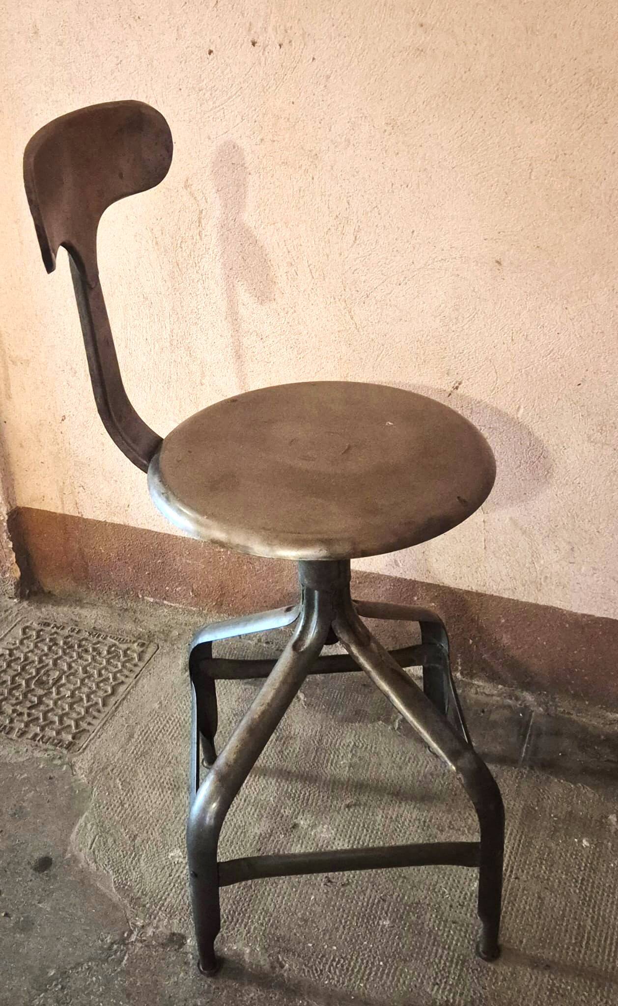 Vintage adjustable chairs/stools, Edition Nicolle, around 1960.