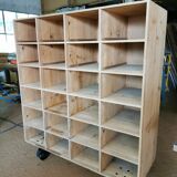 Trade furniture 24 lockers