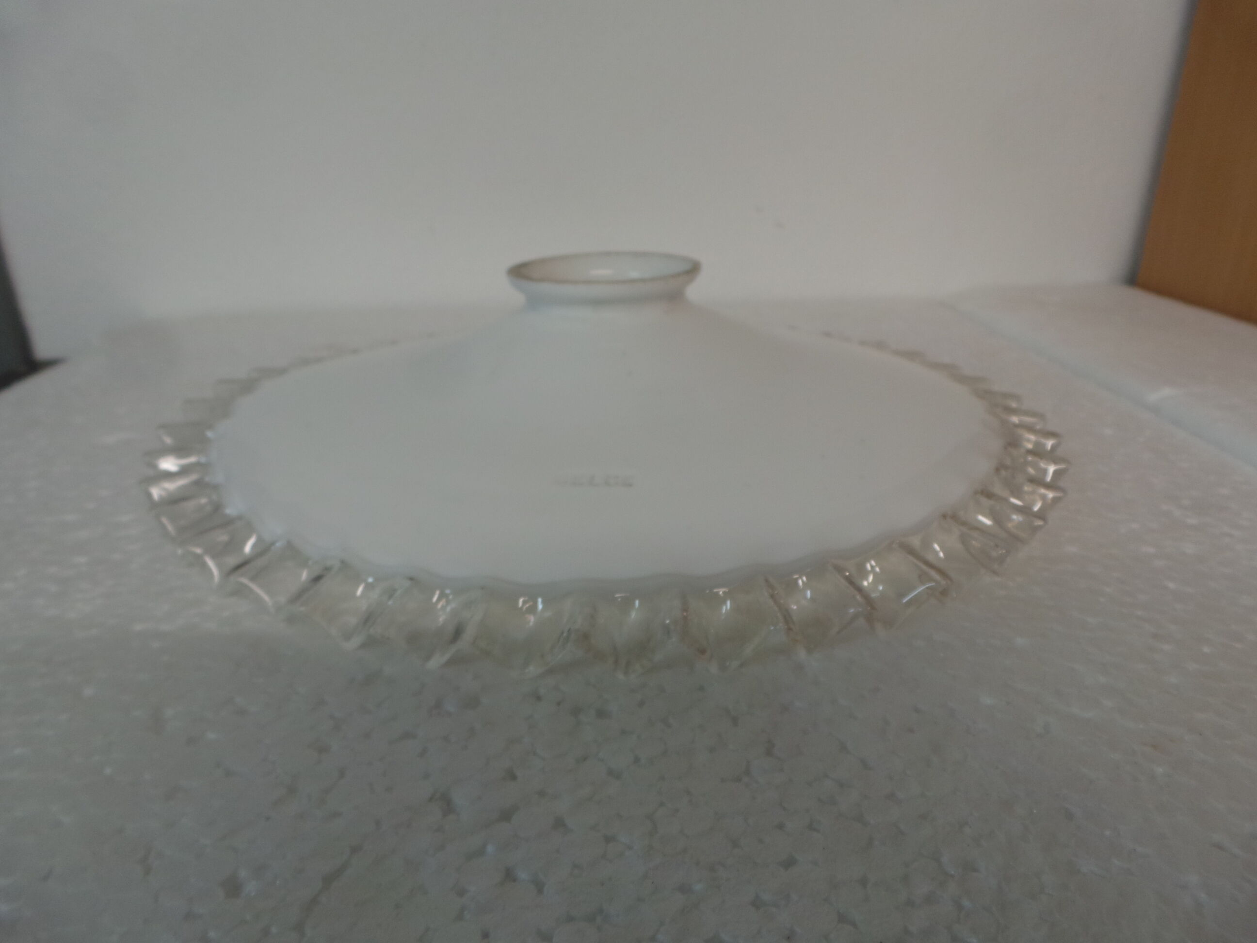 Abat day glass opalin Belgian manufacture