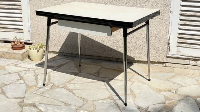Table bureau formica vintage