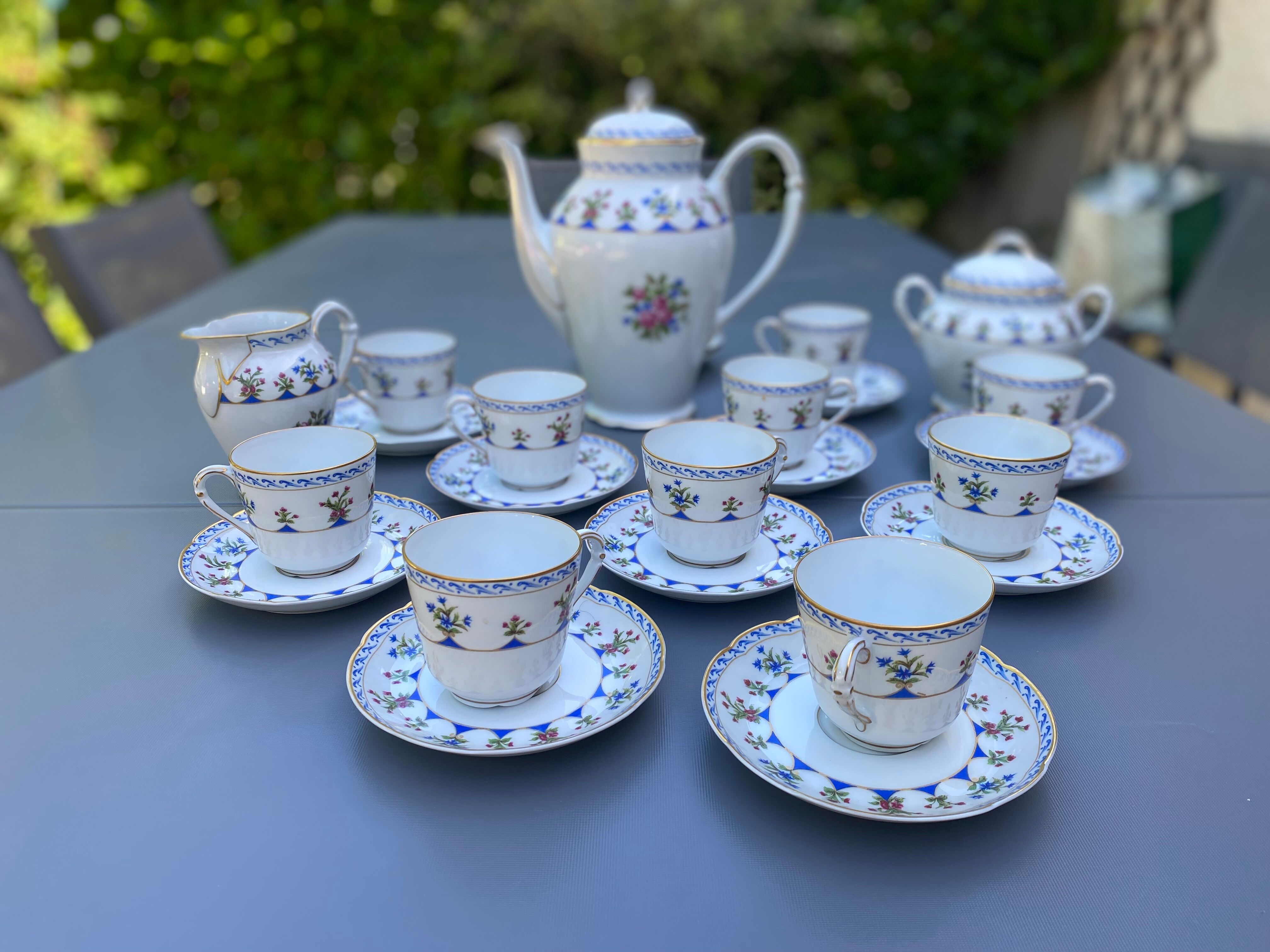 Porcelain coffee service Bernardaud model Chateaubriand Limoges