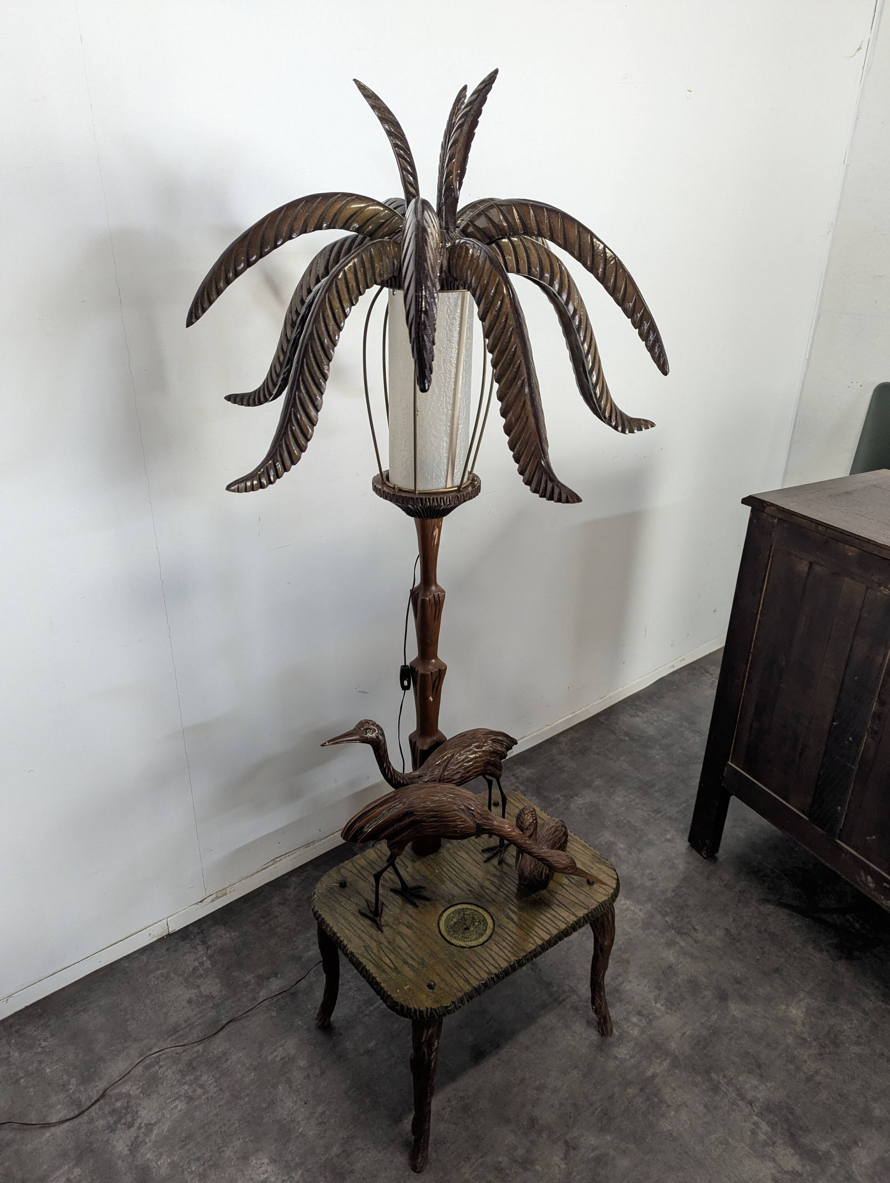Palm tree floor lamp by Alberto Tura from the 1950s.