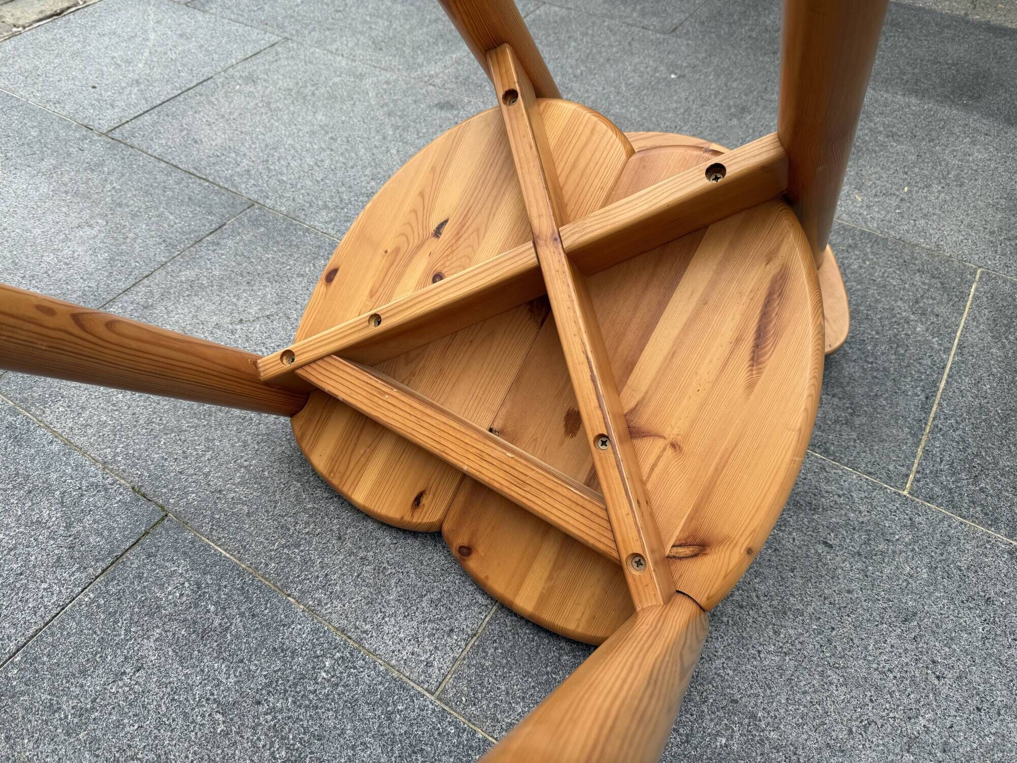 Set of 6 Scandinavian chairs by Rainer Daumiller from the 1970s.