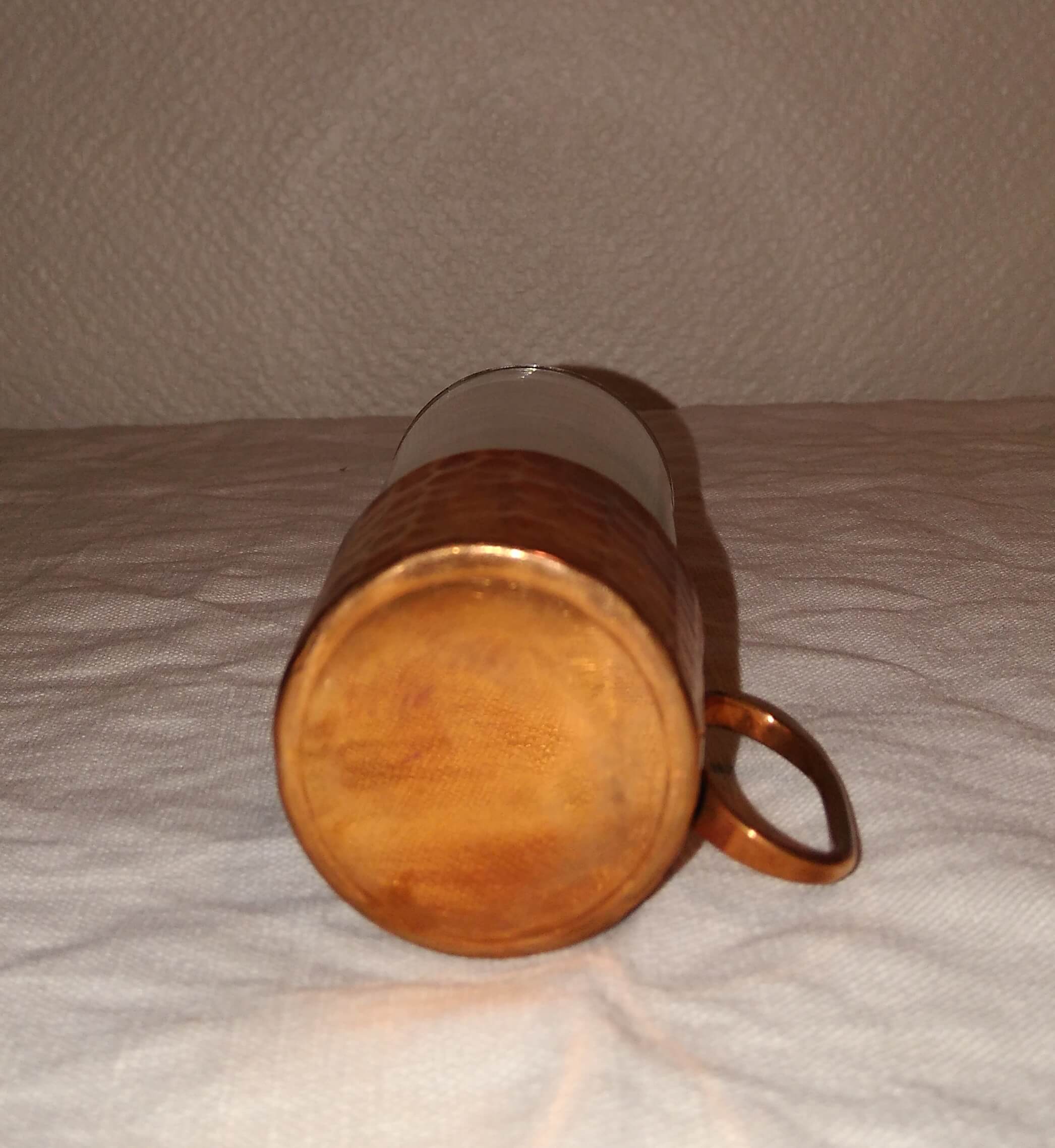 Liquor service or glass and copper tea