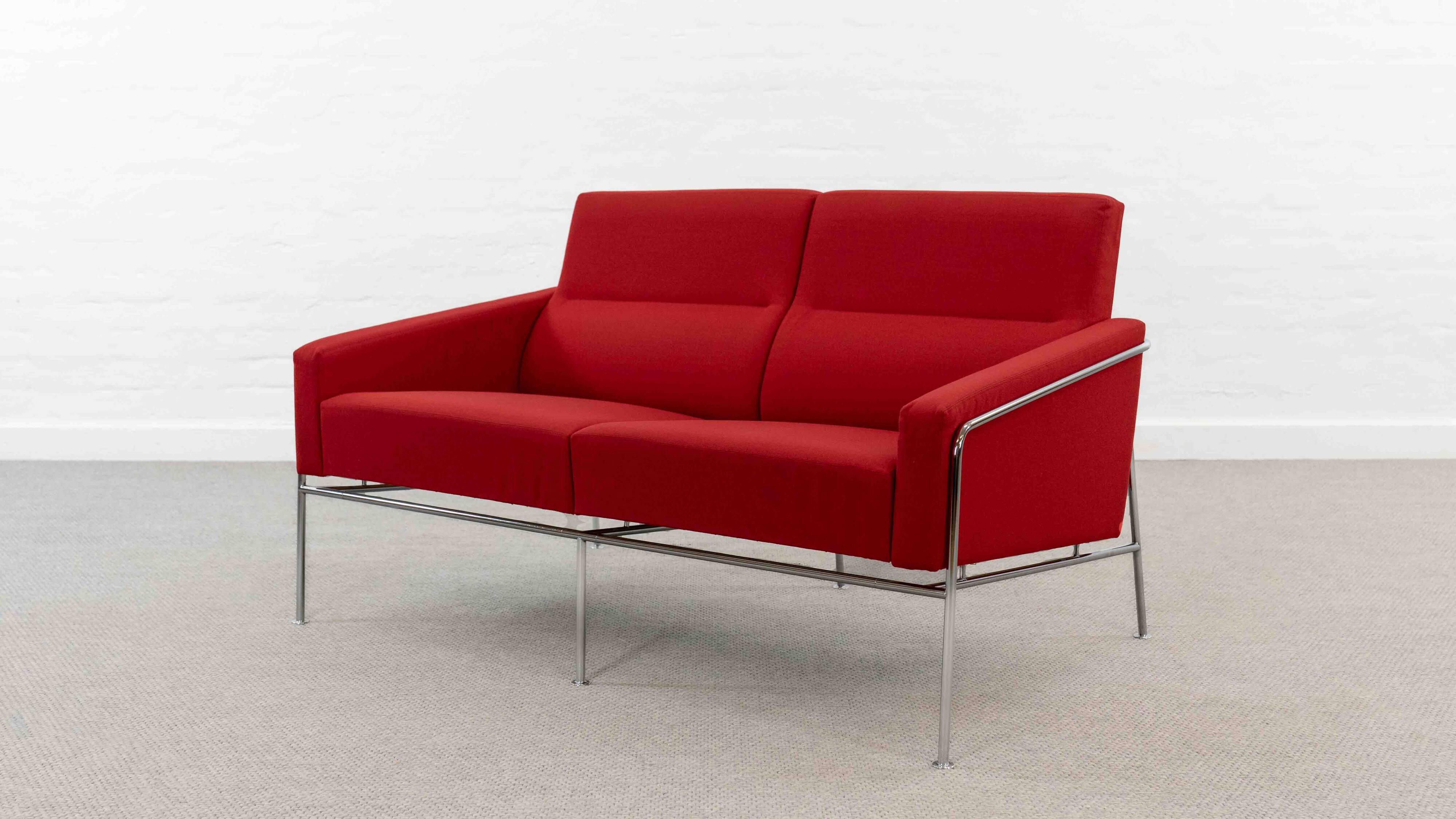 Airport Sofa Modell 3300 by Arne Jacobsen for Fritz Hansen