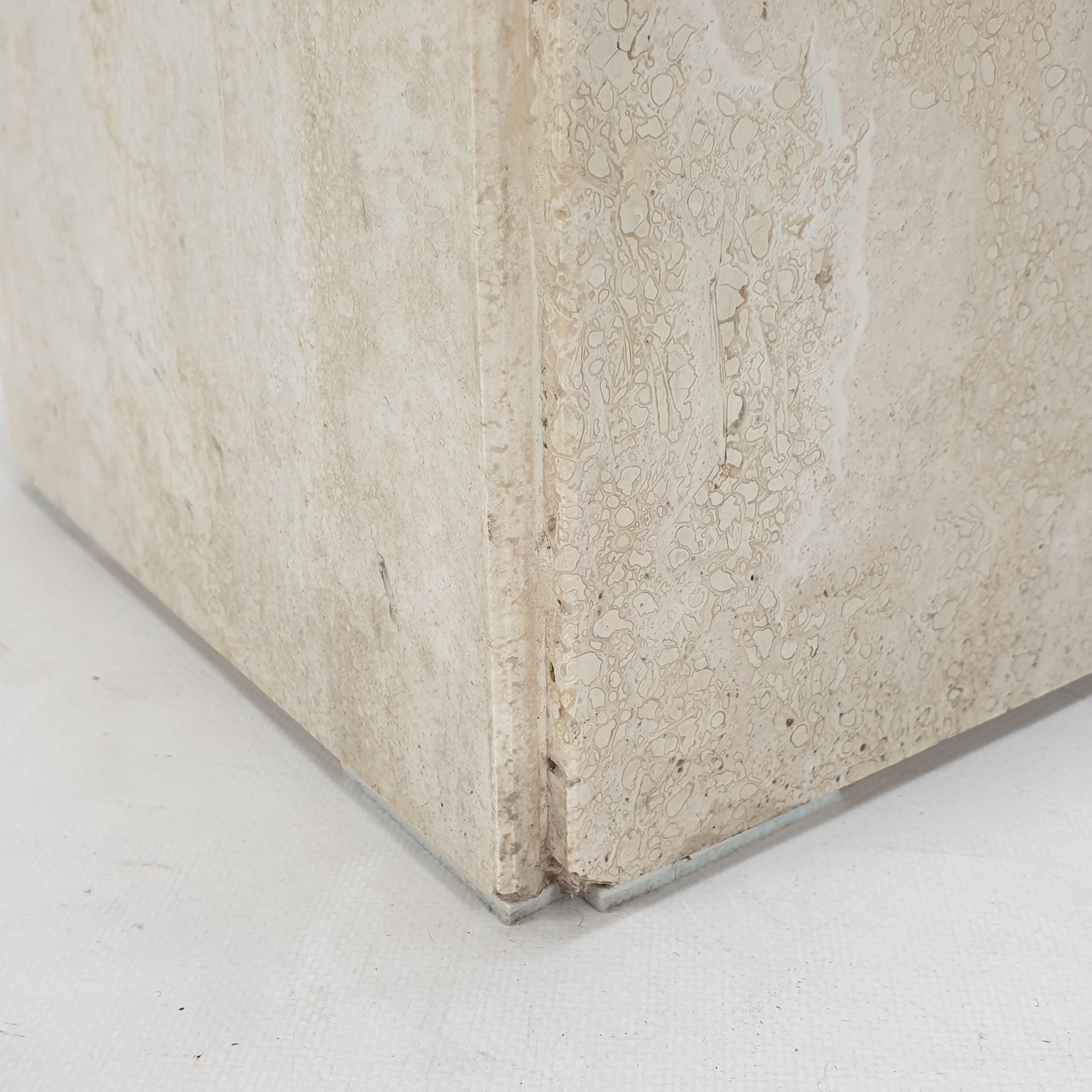 Italian travertine side table or pedestal, 1980's