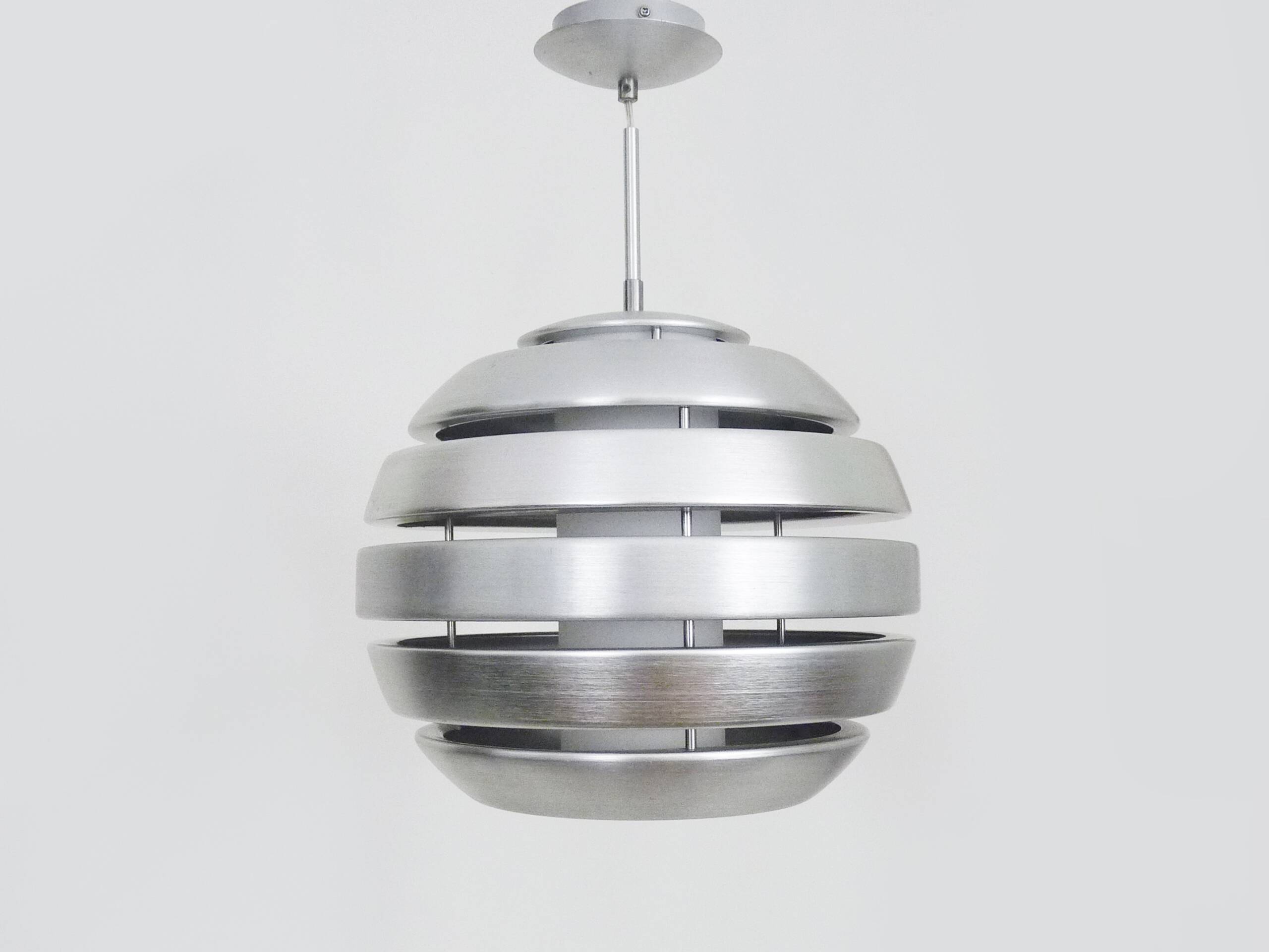 Grande suspension vintage Mercure par Eglo en aluminium brossé et opaline