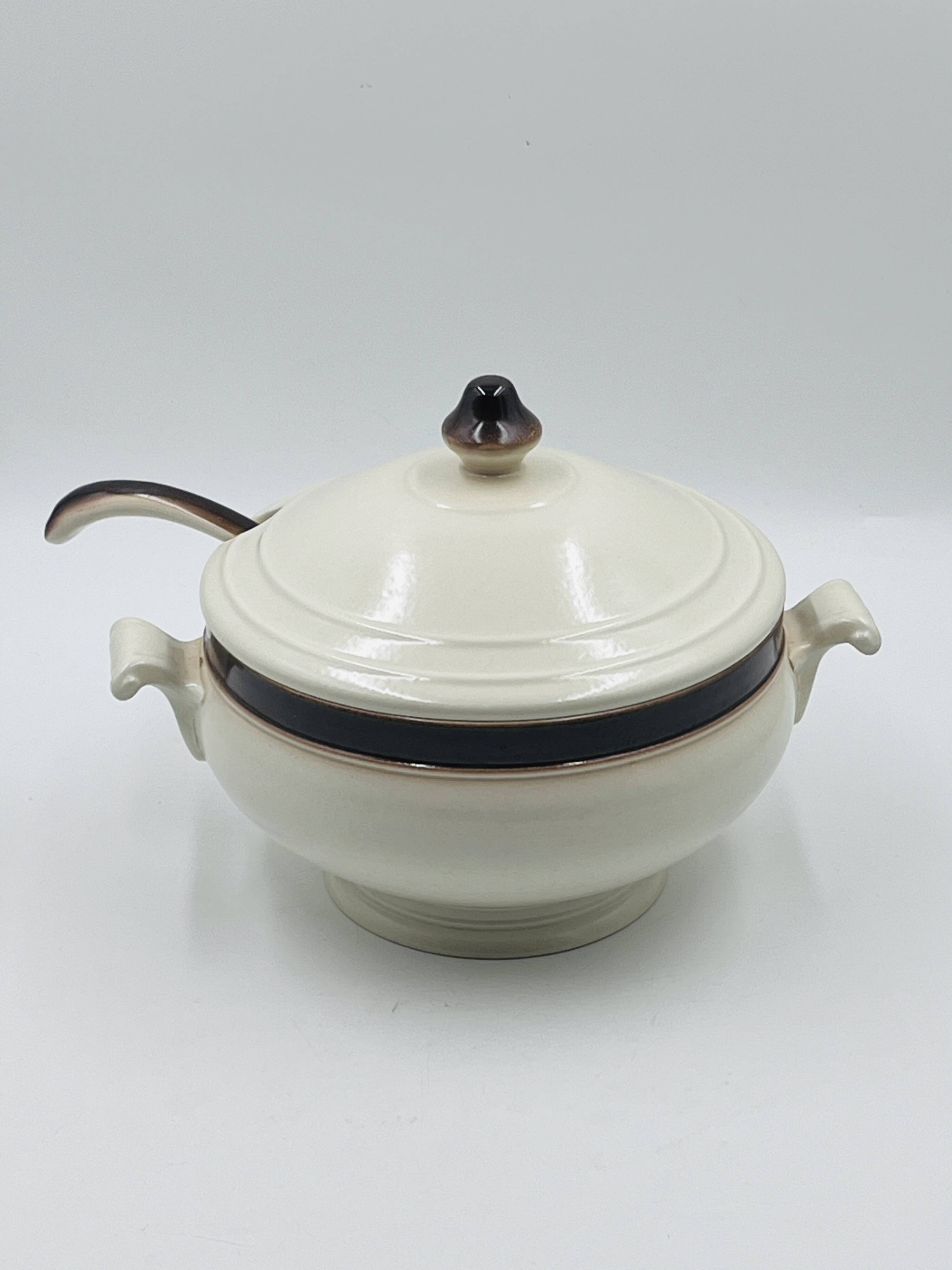 Sierra soup tureen Boch La Louvière with ladle