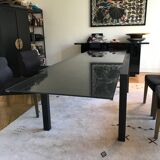 Sliding extension table