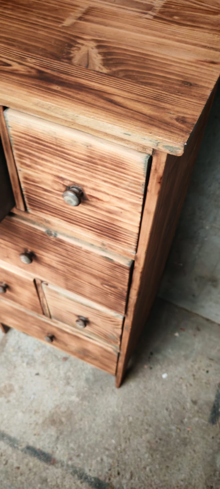 Pair of week drawers