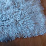 Tapis a poils longs pure laine blanc , vintage