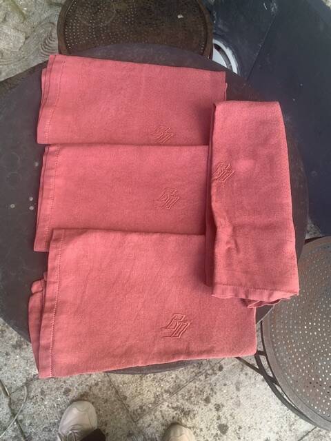 Set of 4 monogrammed BD napkins, rust, damask cotton and linen.