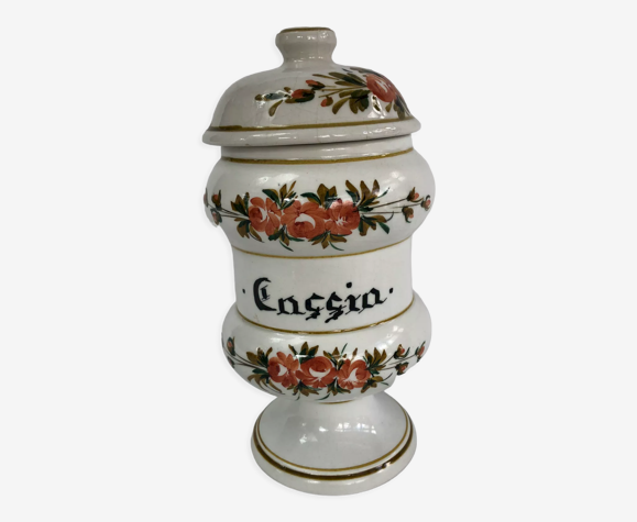 Pot avec couvercle