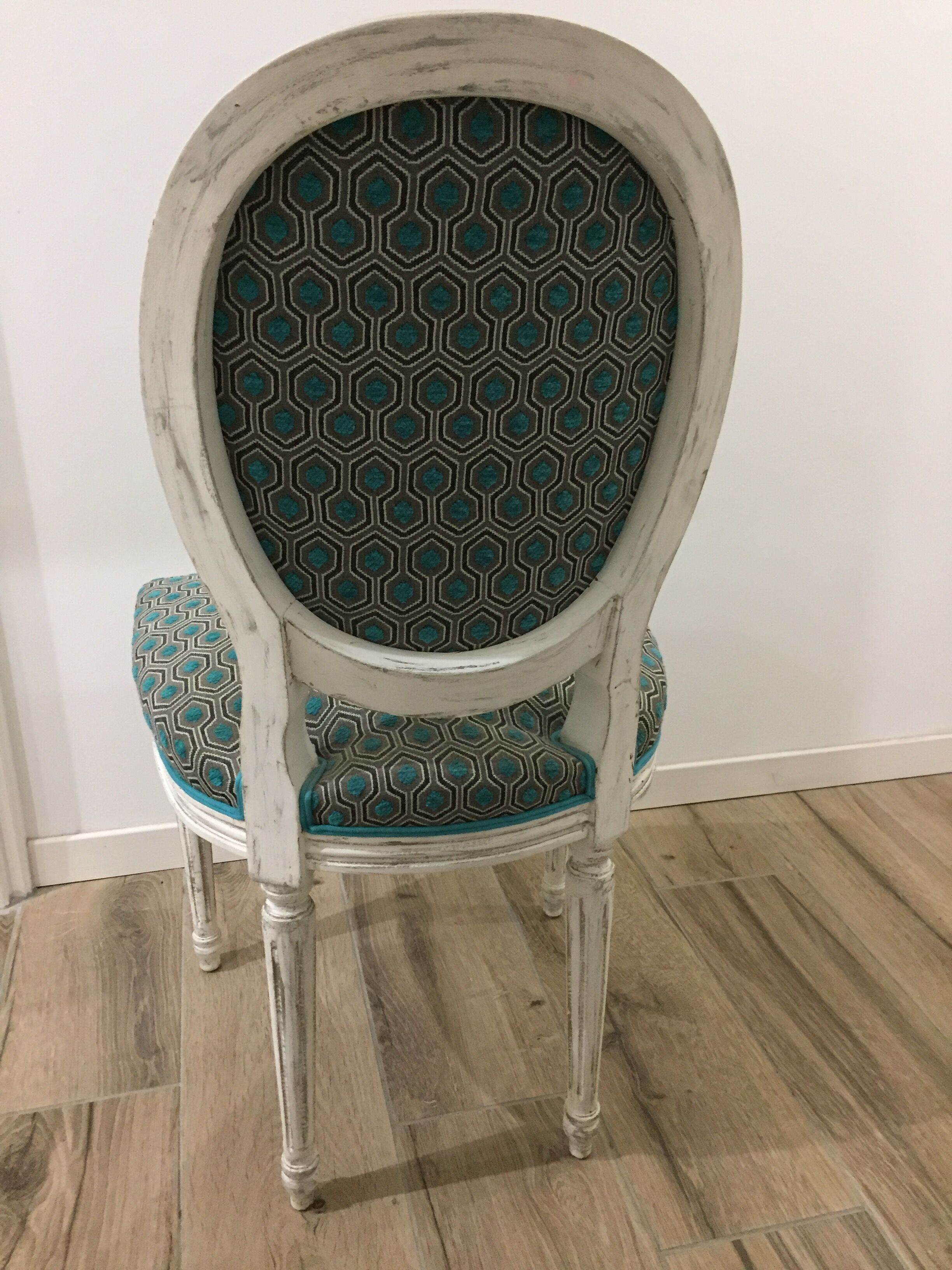 Louis XVI medallion folder chair