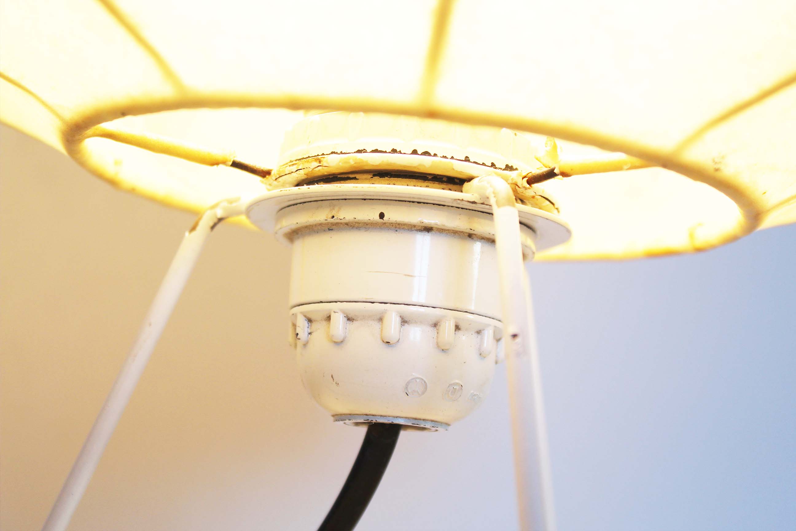 Early model cocoon tripod table lamp