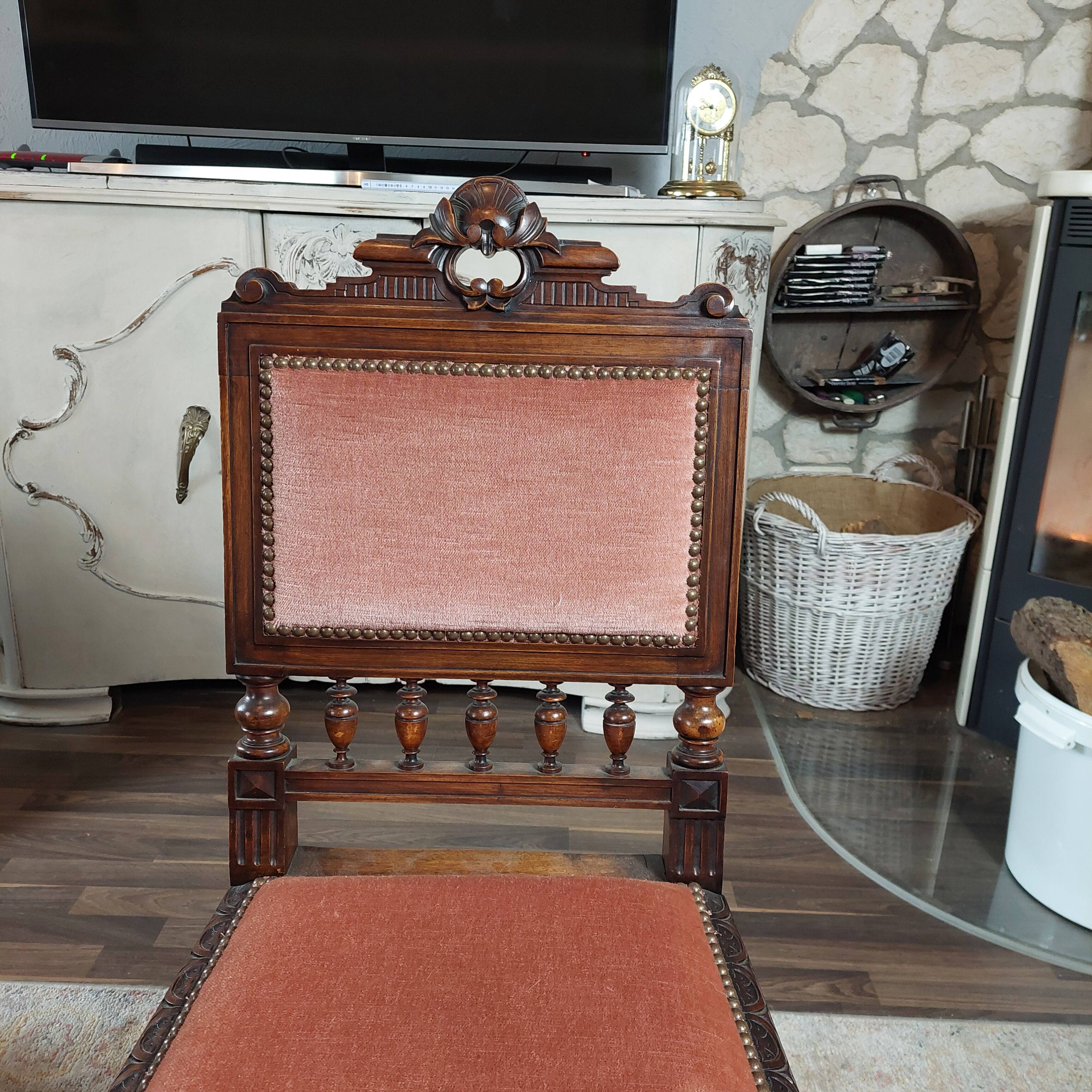 Oak and velvet chair