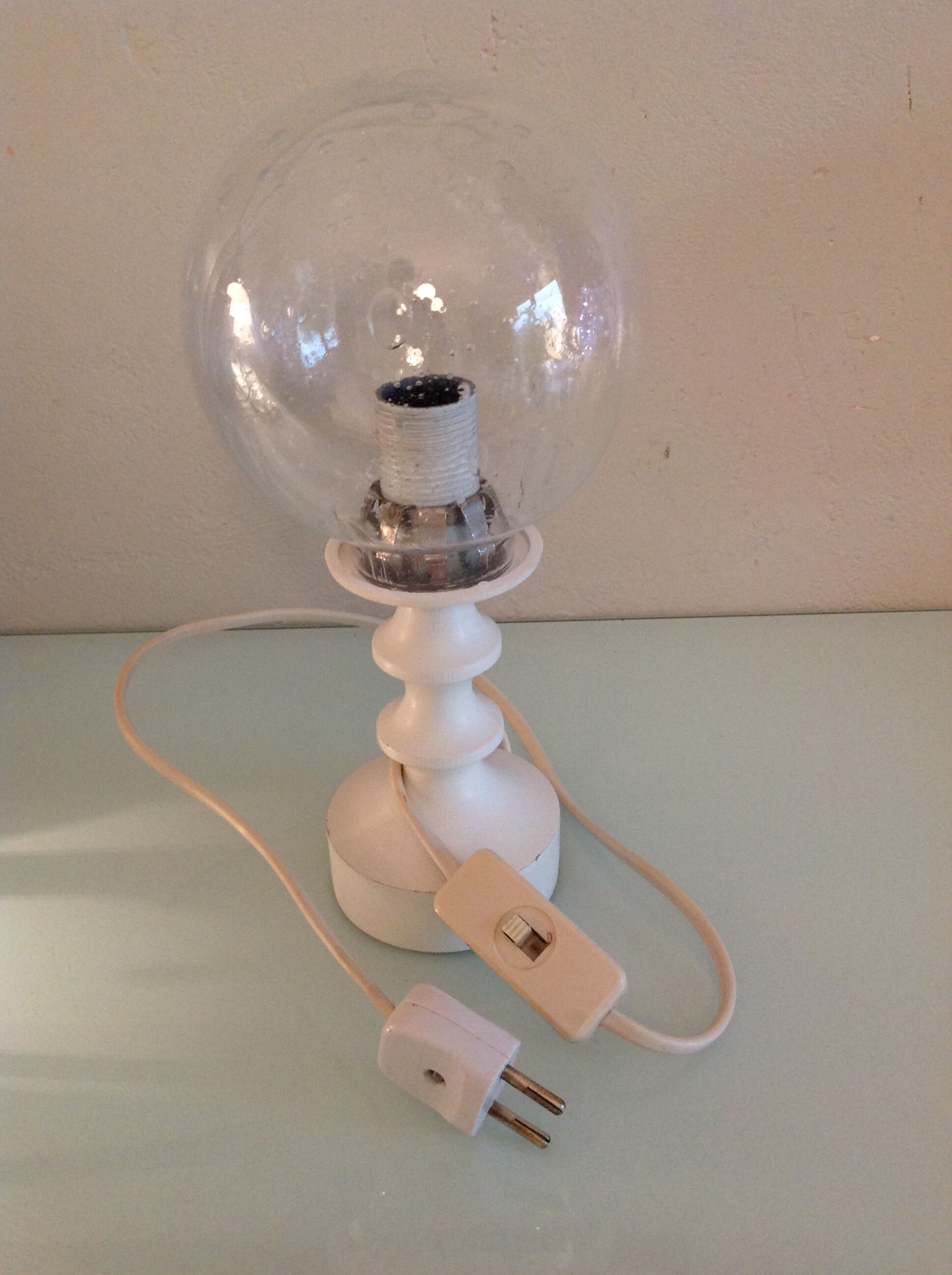 Glass globe bedside lamp/ vintage 60s-70s