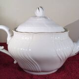 théière ancienne en porcelaine blanche et dorée Richard Ginori Vecchio Ginori Sanremo