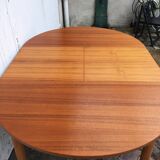 Expandable Scandinavian Roundtable