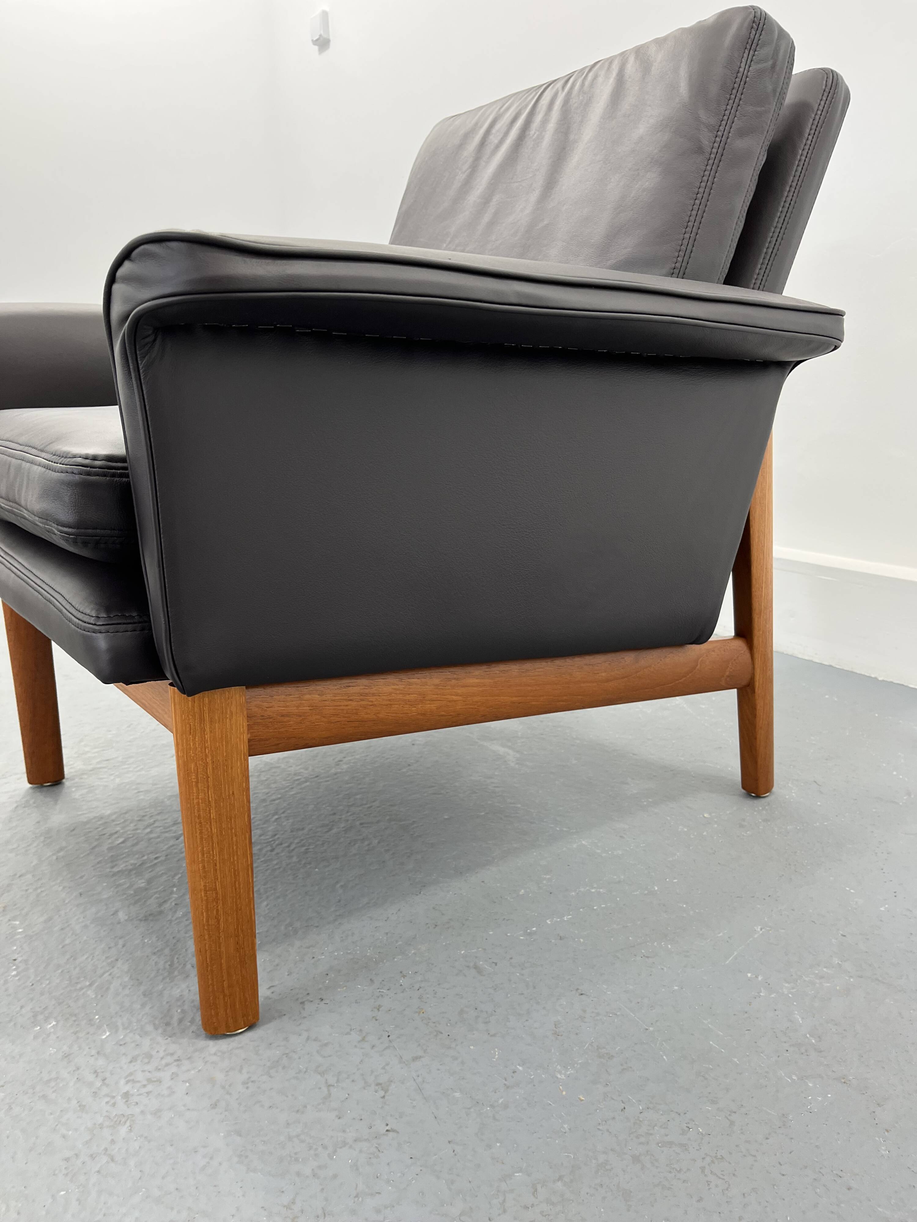 Chair model 218 by Finn Juhl Jupiter for France & Søn France and Daverkosen Denmark 1965