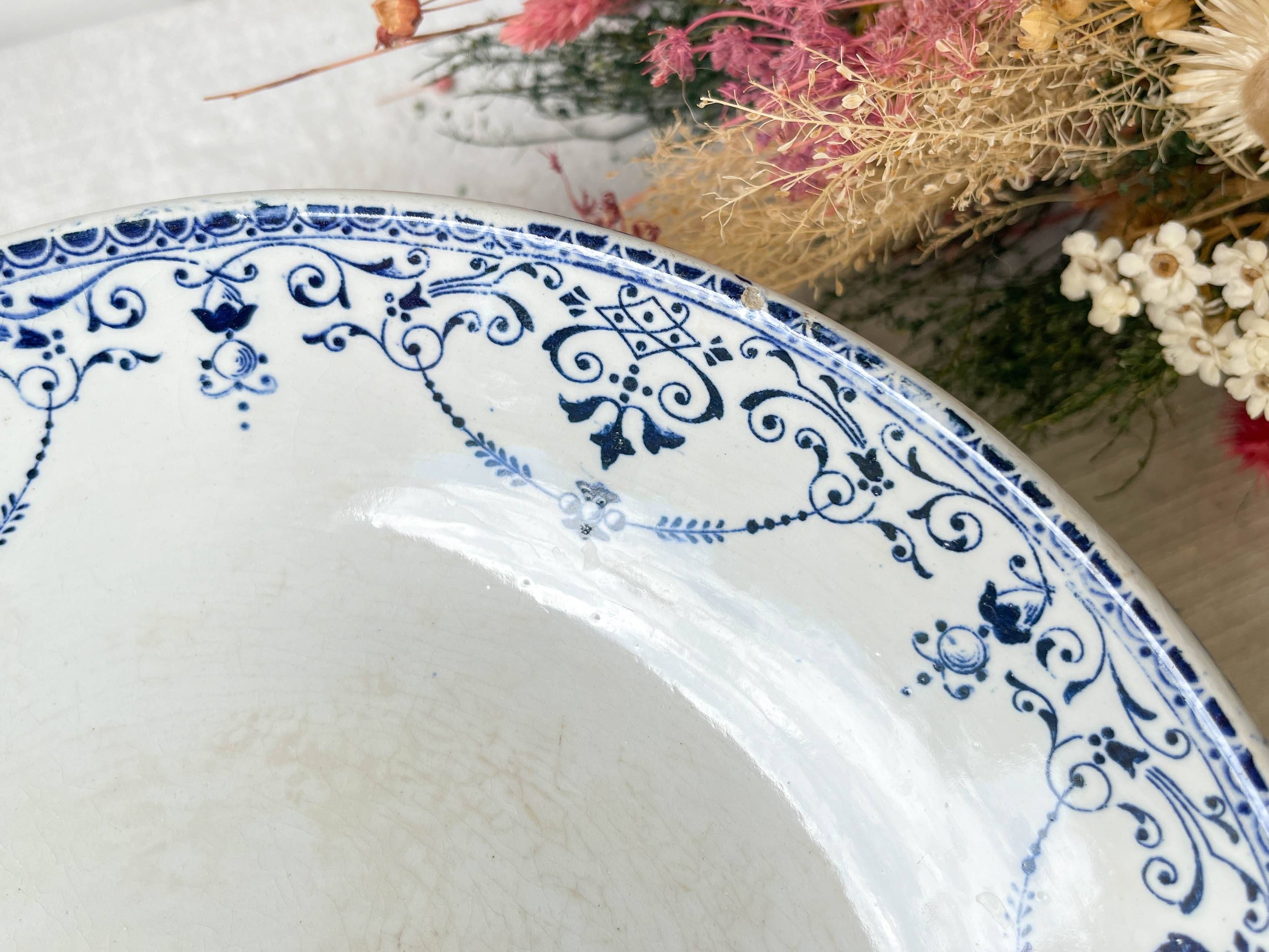 Vintage pedestal dish terre de fer hb&c balzac made in france