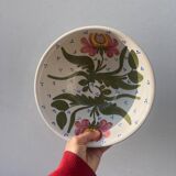 Ceramic salad bowl or decorative plate flower decoration