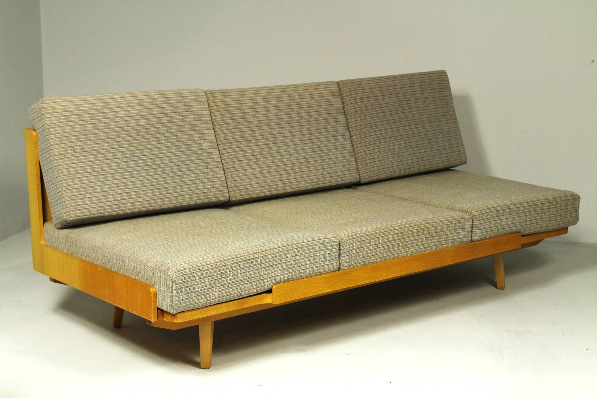 Daybed from Jitona, N.P. Soběslav, Czechoslovakia, 1970s
