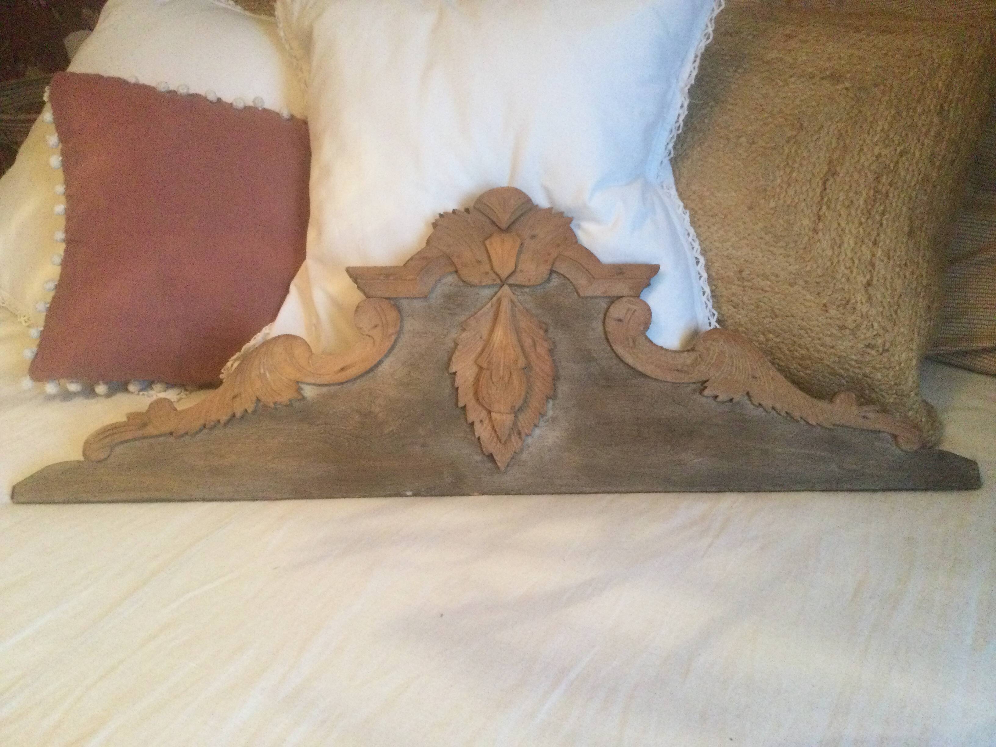 Door pediment