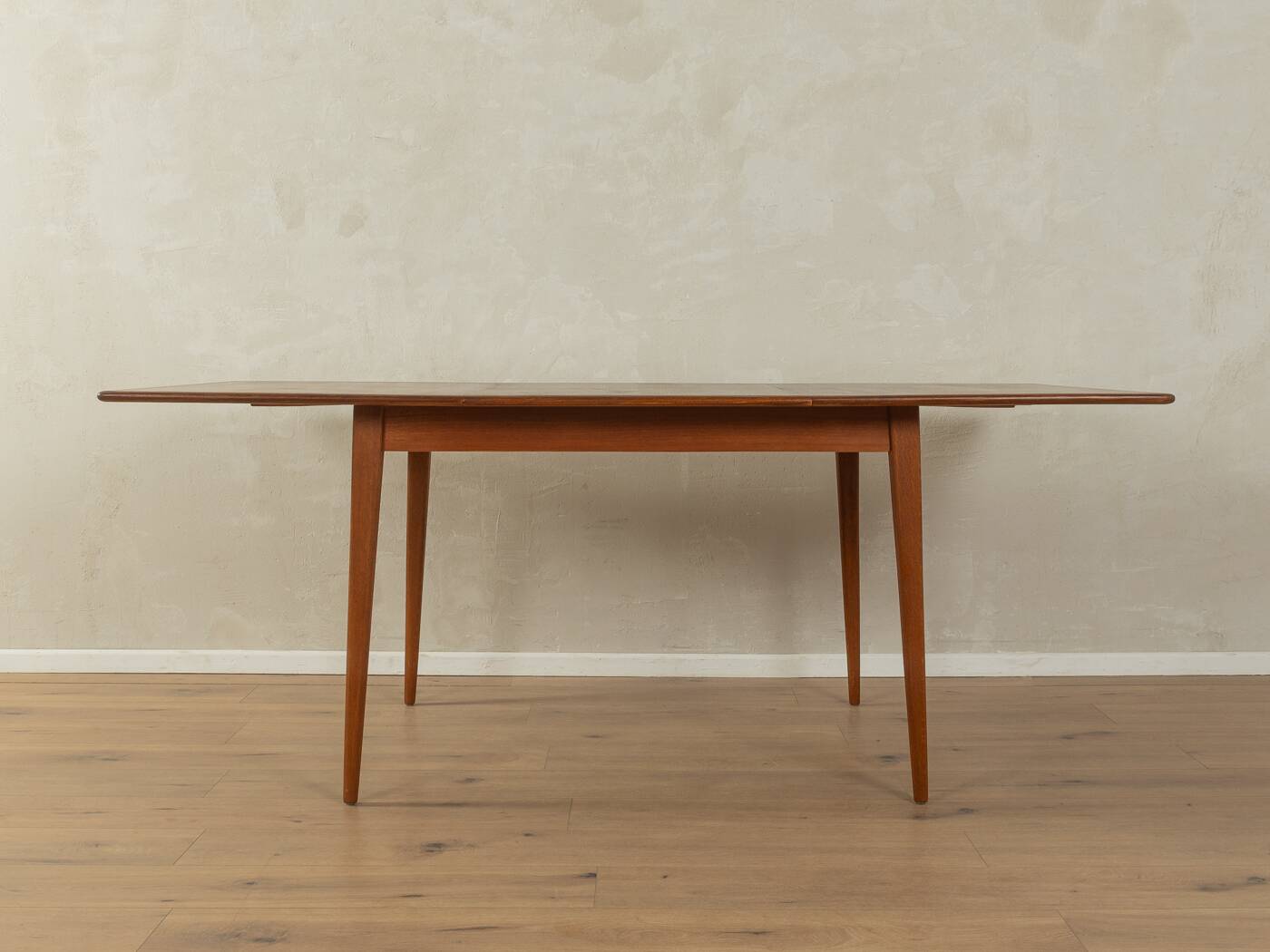 Table à manger Papillon, Hainke