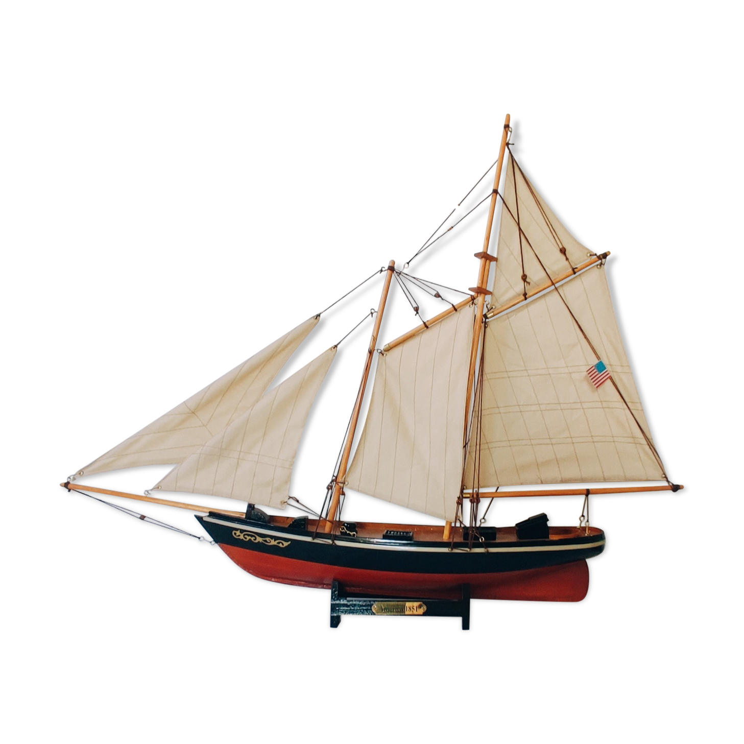 Model of nautical sailboat America 1851
