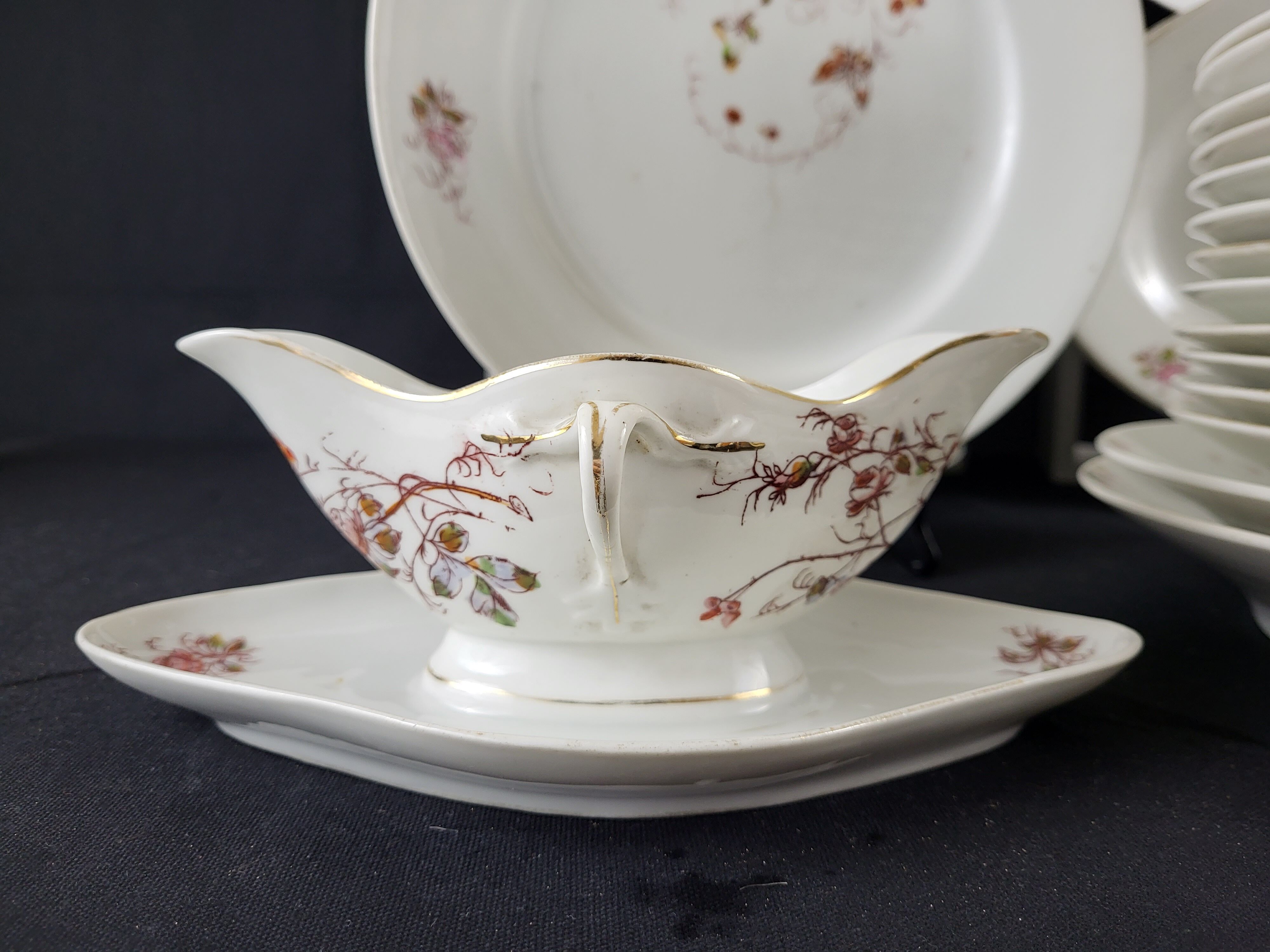 Porcelain table service Paris "à la ville St Denis" - New products