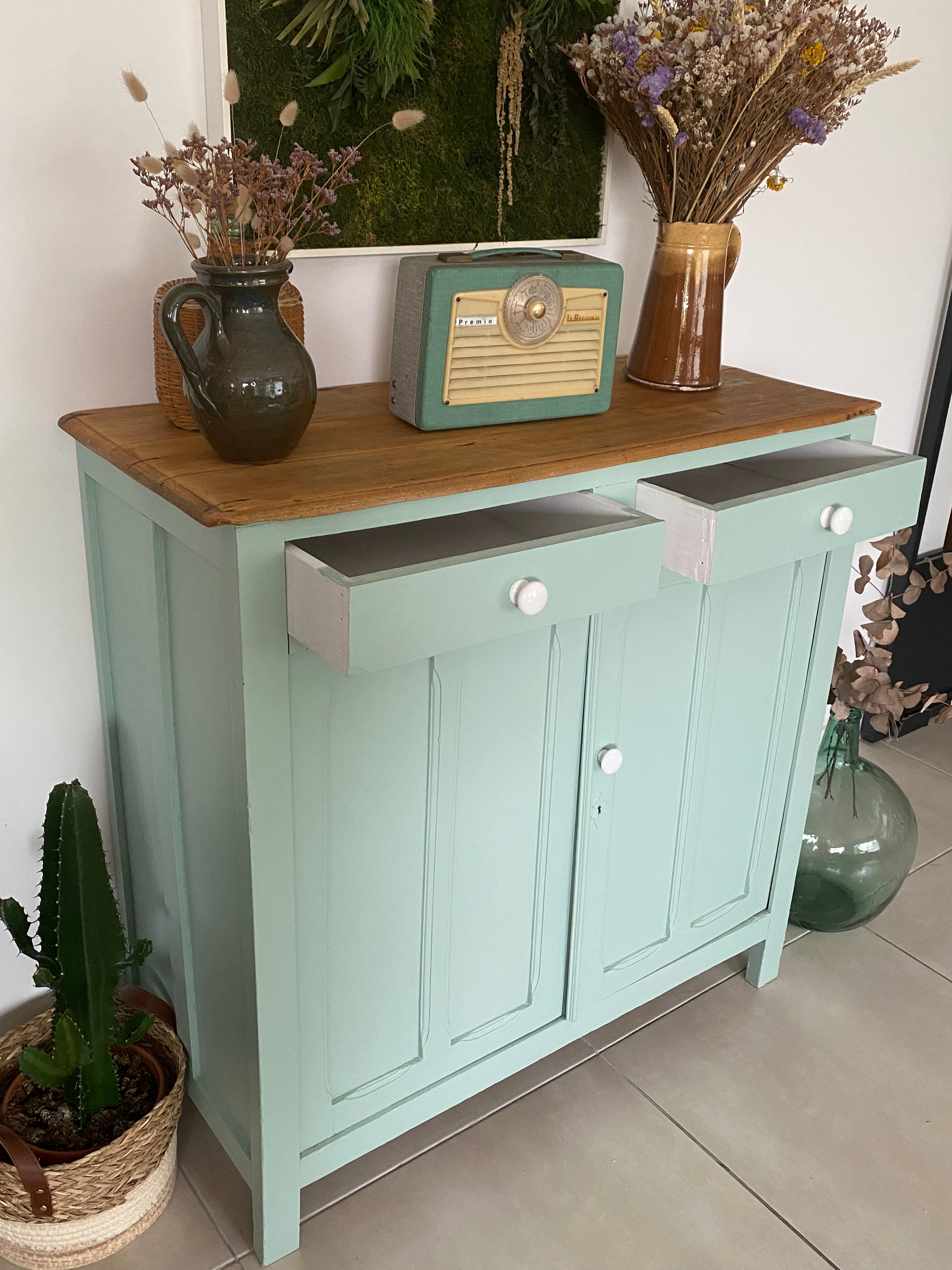 Parisian buffet green mint