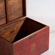 Coffre chinois avec peinture originale – Chine, vers 1900
